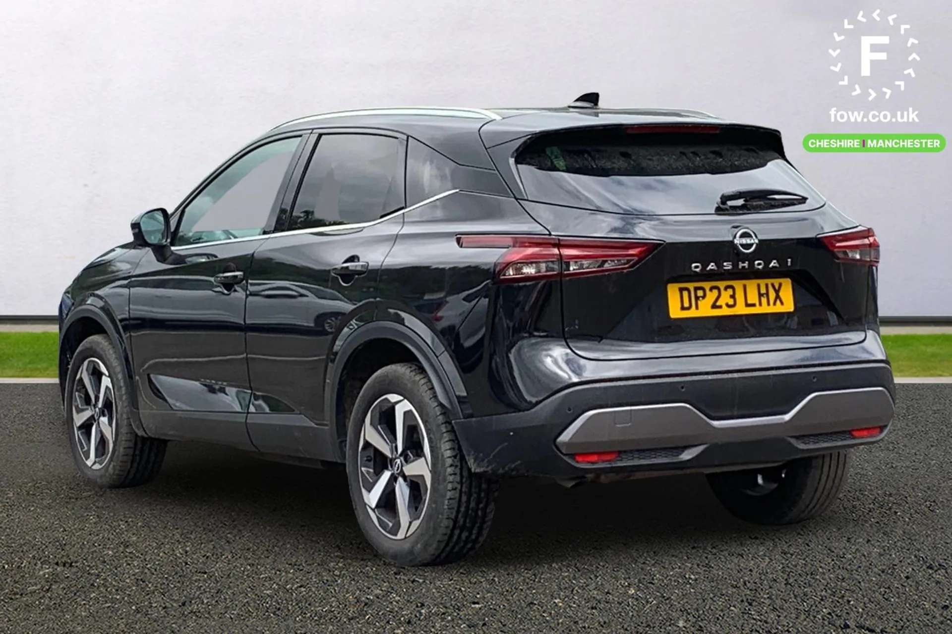 A 2023 NISSAN QASHQAI 1.3 DiG-T MH N-Connecta 5dr [ Panoramic roof , Rear view camera , Intelligent around view monitor , Front and rear parking sensors , 18" Diamond cut a A 2023 NISSAN QASHQAI 1.3 DiG-T MH N-Connecta 5dr [ Panoramic roof , Rear view camera , Intelligent around view monitor , Front and rear parking sensors , 18" Diamond cut a