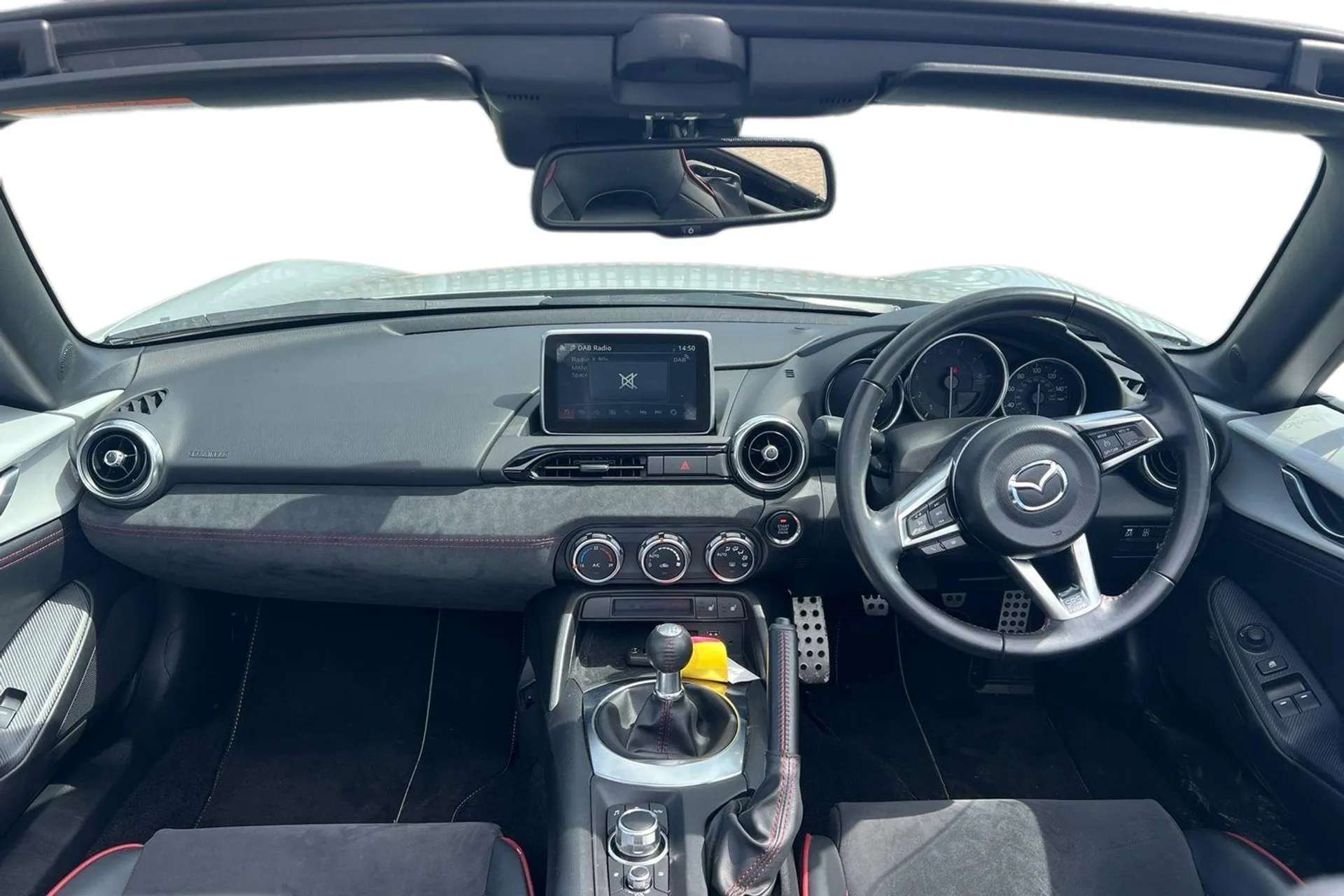 2016 MAZDA MX-5 2016 MAZDA MX-5