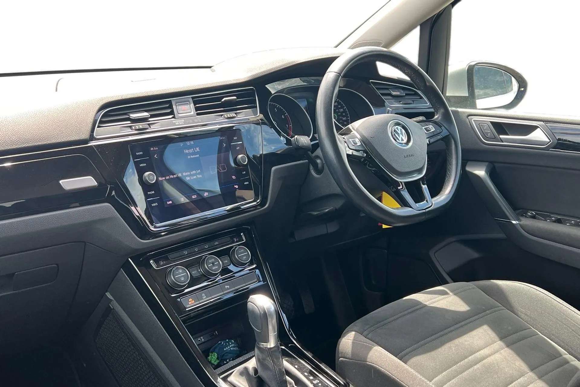 2017 VOLKSWAGEN TOURAN 2017 VOLKSWAGEN TOURAN