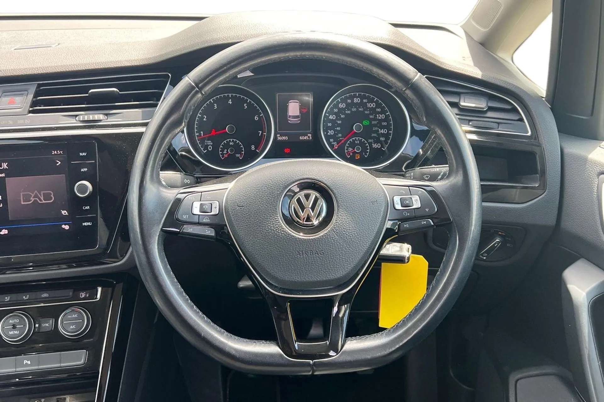 2017 VOLKSWAGEN TOURAN 2017 VOLKSWAGEN TOURAN