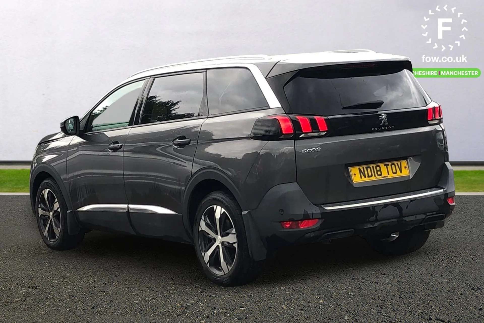 A 2018 PEUGEOT 5008 1.5 BlueHDi Allure 5dr EAT8 [ Visio Park 2 - 360 Degree Colour Camera System and Automated Parking Assistance, Advanced Grip Control, Visibility pack A 2018 PEUGEOT 5008 1.5 BlueHDi Allure 5dr EAT8 [ Visio Park 2 - 360 Degree Colour Camera System and Automated Parking Assistance, Advanced Grip Control, Visibility pack
