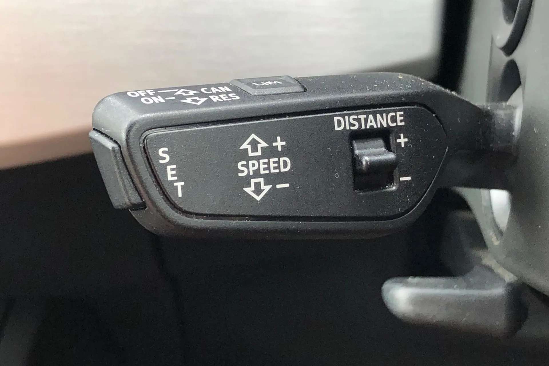 2016 AUDI A4 2016 AUDI A4