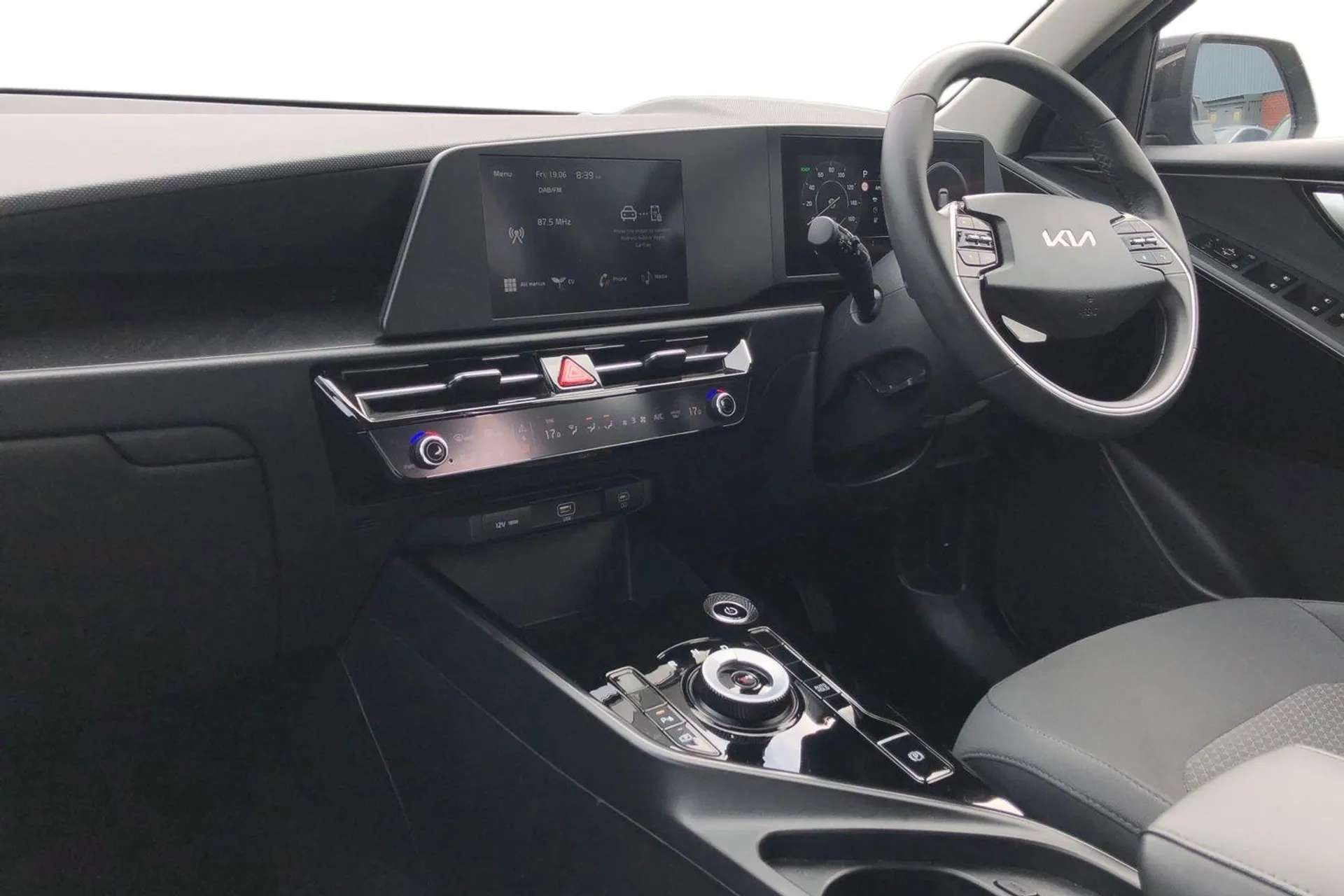 2023 KIA NIRO 2023 KIA NIRO