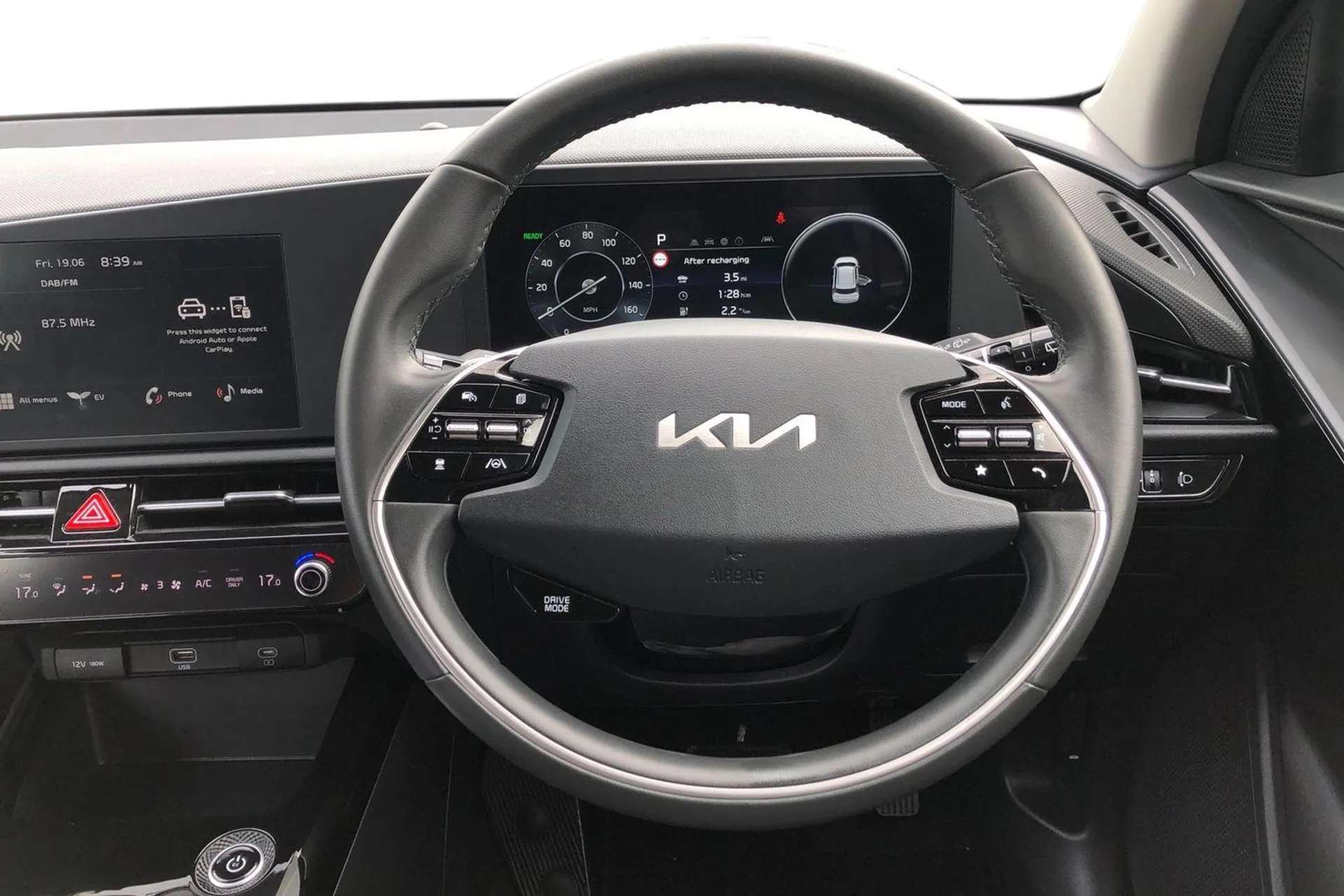 2023 KIA NIRO 2023 KIA NIRO