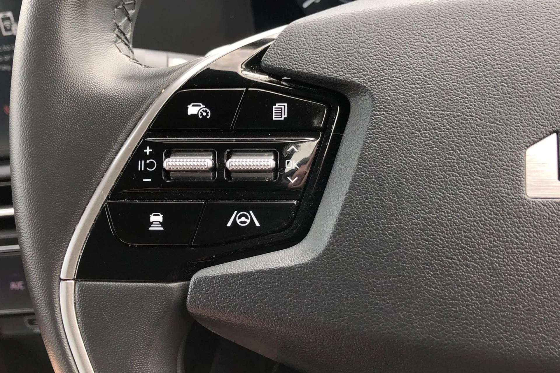 2023 KIA NIRO 2023 KIA NIRO