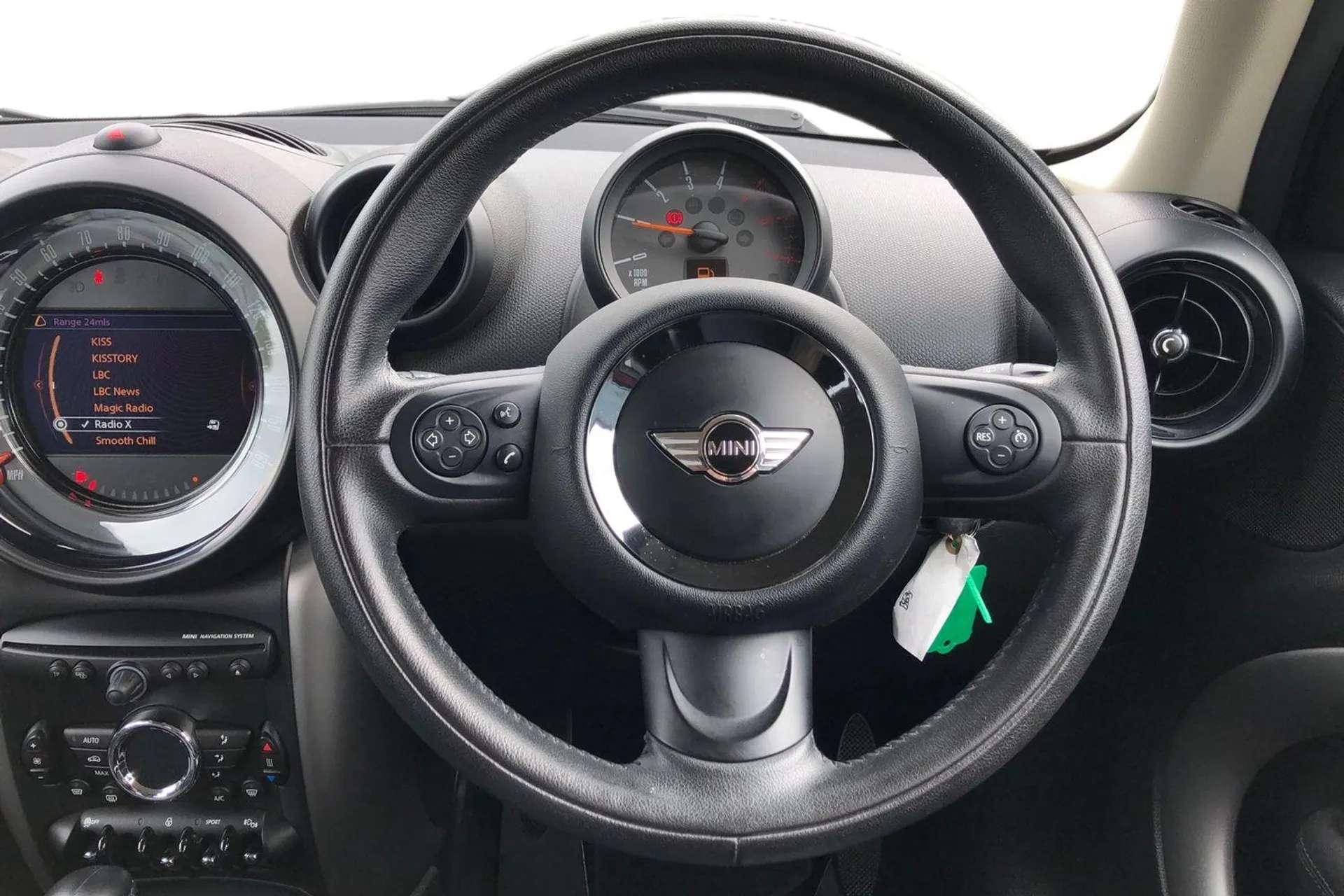 2016 MINI COUNTRYMAN 2016 MINI COUNTRYMAN