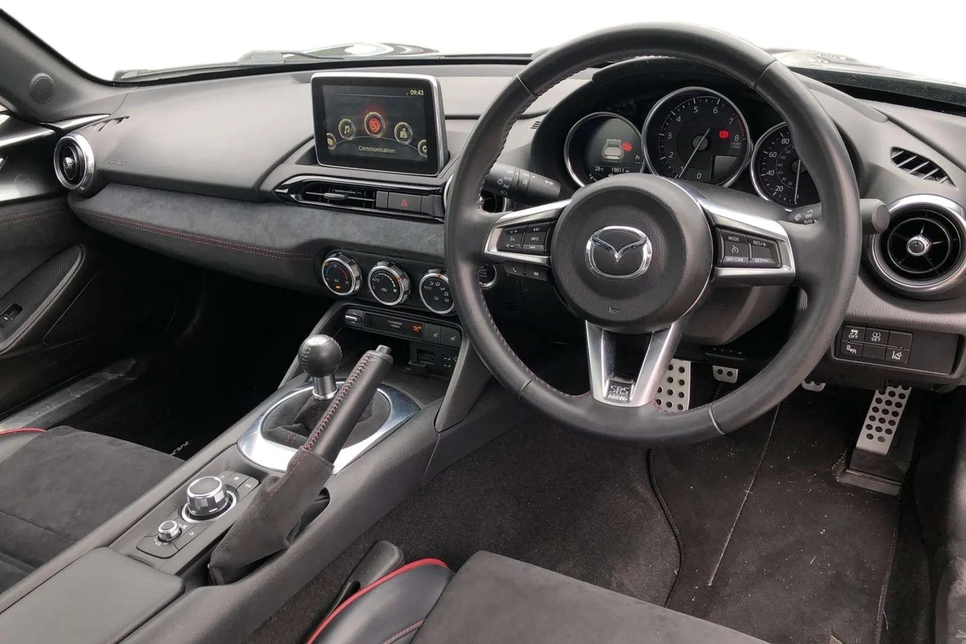 2017 MAZDA MX-5 2017 MAZDA MX-5