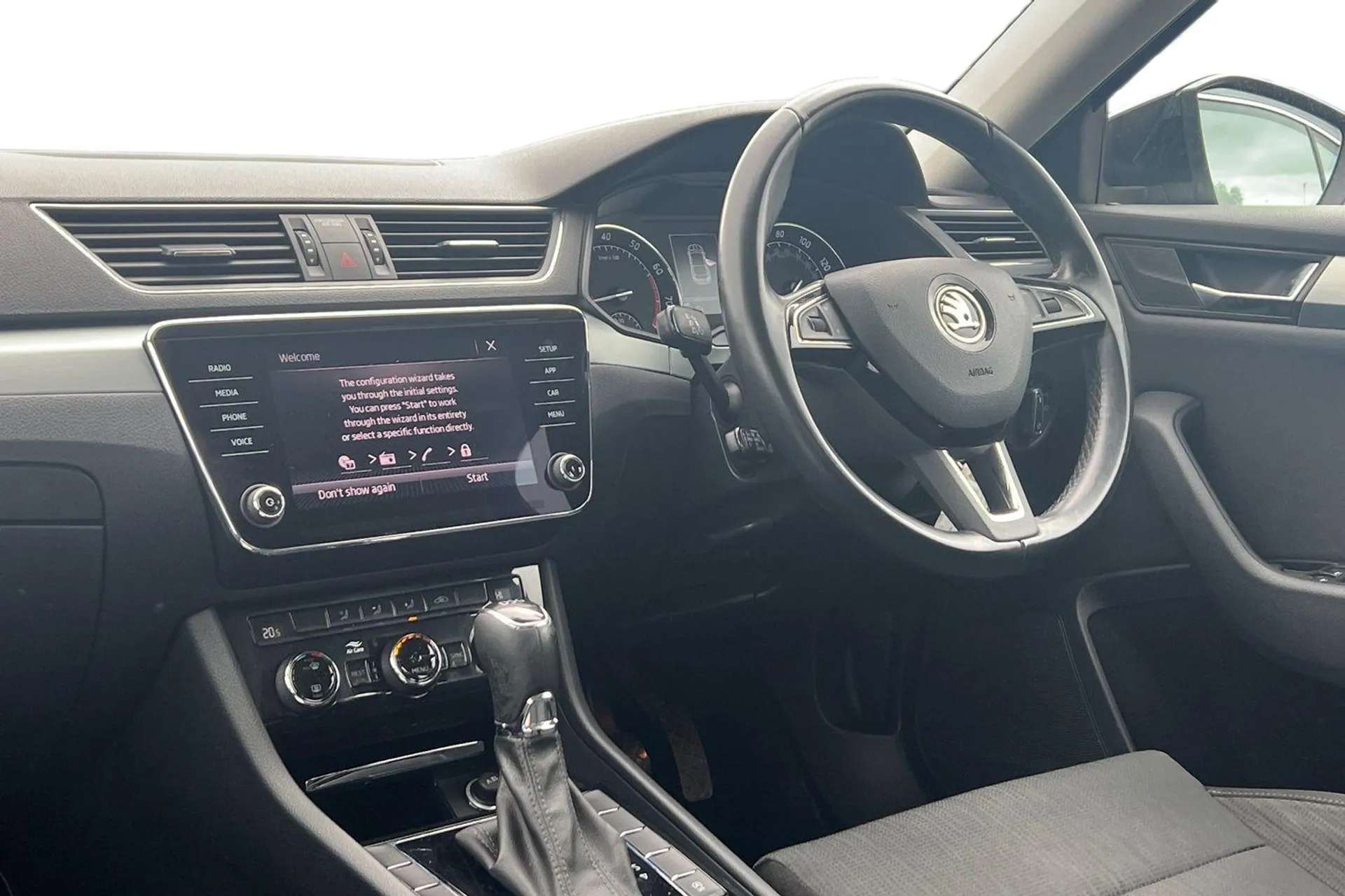 A 2019 SKODA SUPERB 1.5 TSI SE 5dr DSG [Front assist including automatic braking function, CareConnect and Emergency Call, Stop/start engine system and energy recovery, C A 2019 SKODA SUPERB 1.5 TSI SE 5dr DSG [Front assist including automatic braking function, CareConnect and Emergency Call, Stop/start engine system and energy recovery, C