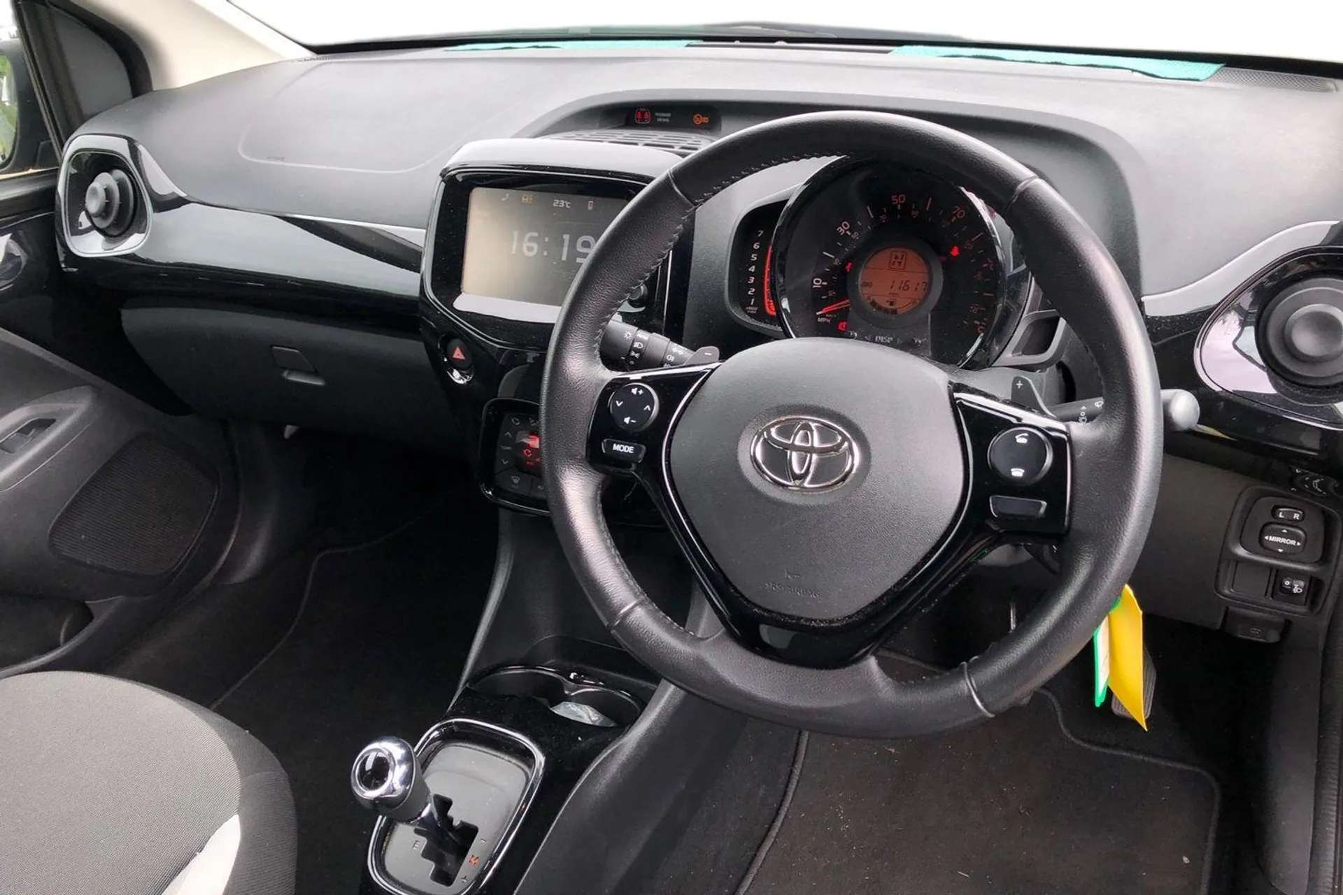 2017 TOYOTA AYGO 2017 TOYOTA AYGO