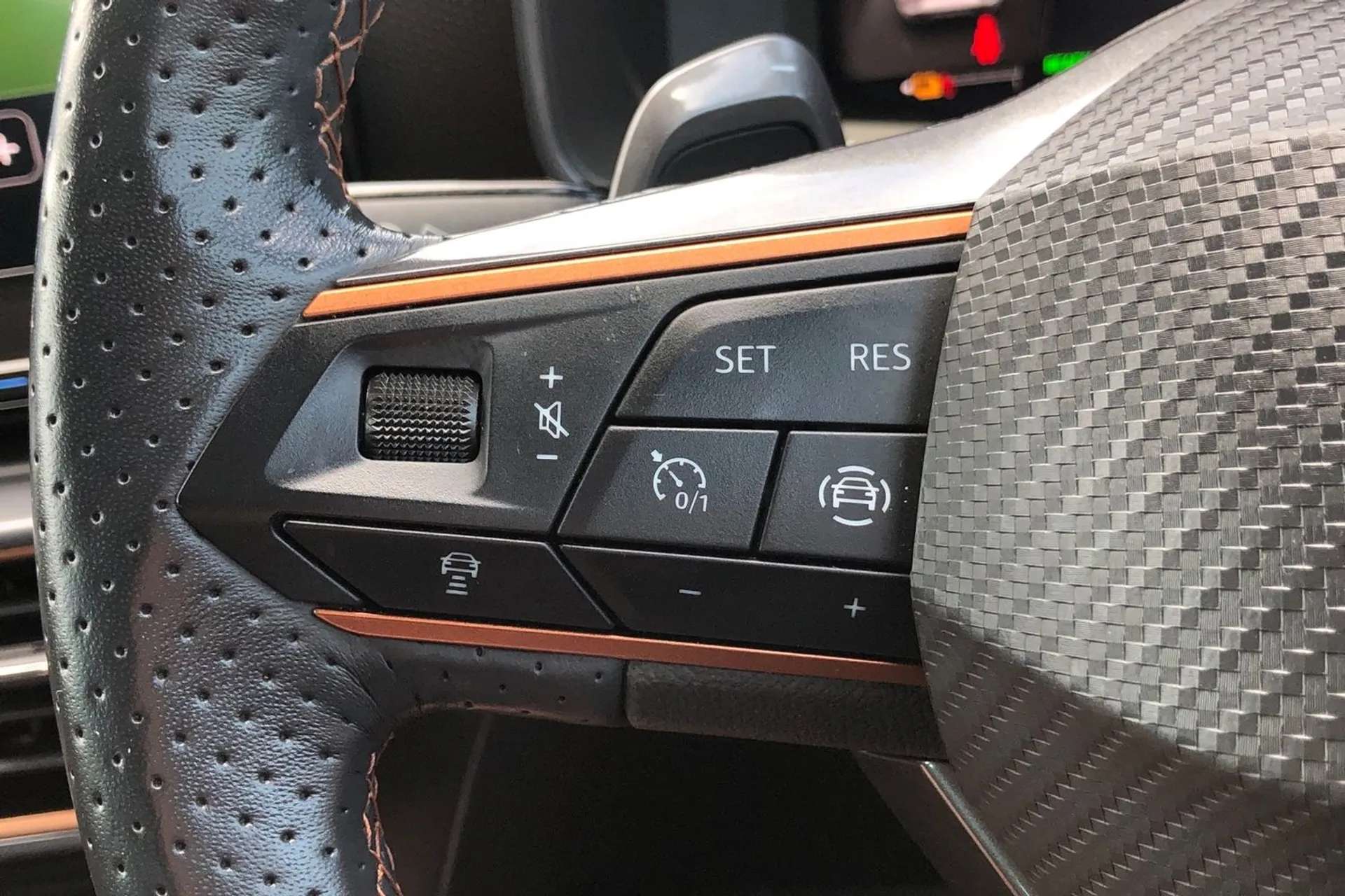 2024 CUPRA LEON 2024 CUPRA LEON