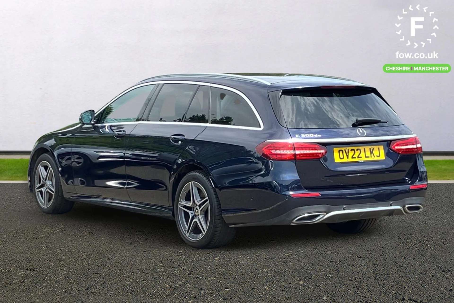 A 2022 MERCEDES-BENZ E CLASS E300de AMG Line 5dr 9G-Tronic [ Easy-pack tailgate - Powered opening/closing automatically , Wireless charging , Parking package with reversing camera A 2022 MERCEDES-BENZ E CLASS E300de AMG Line 5dr 9G-Tronic [ Easy-pack tailgate - Powered opening/closing automatically , Wireless charging , Parking package with reversing camera