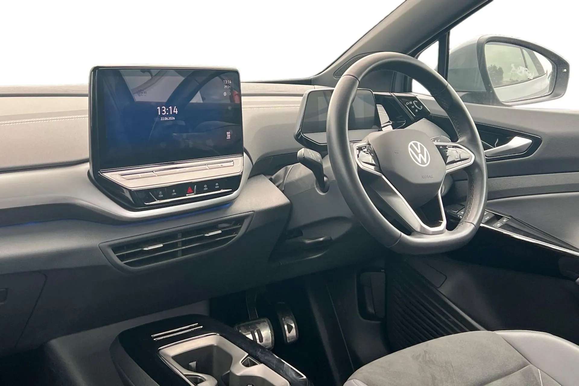 A 2023 VOLKSWAGEN ID.5 128kW Style Pro 77kWh 5dr Auto [ Comfort plus pack , Design plus pack , Interior style pack , Assistance pack , USB-C ports in the front and rear cent A 2023 VOLKSWAGEN ID.5 128kW Style Pro 77kWh 5dr Auto [ Comfort plus pack , Design plus pack , Interior style pack , Assistance pack , USB-C ports in the front and rear cent