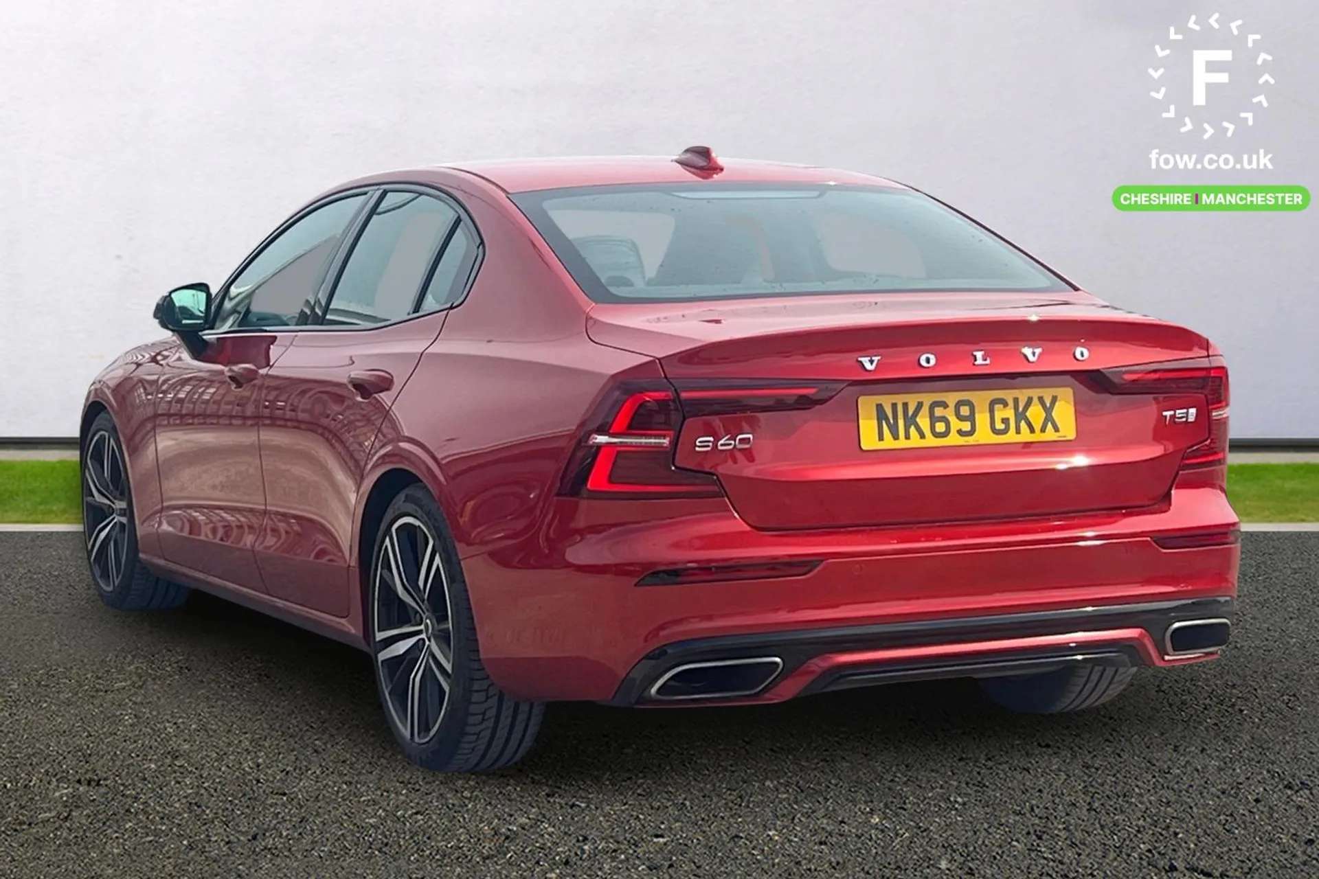 2019 VOLVO S60 2019 VOLVO S60