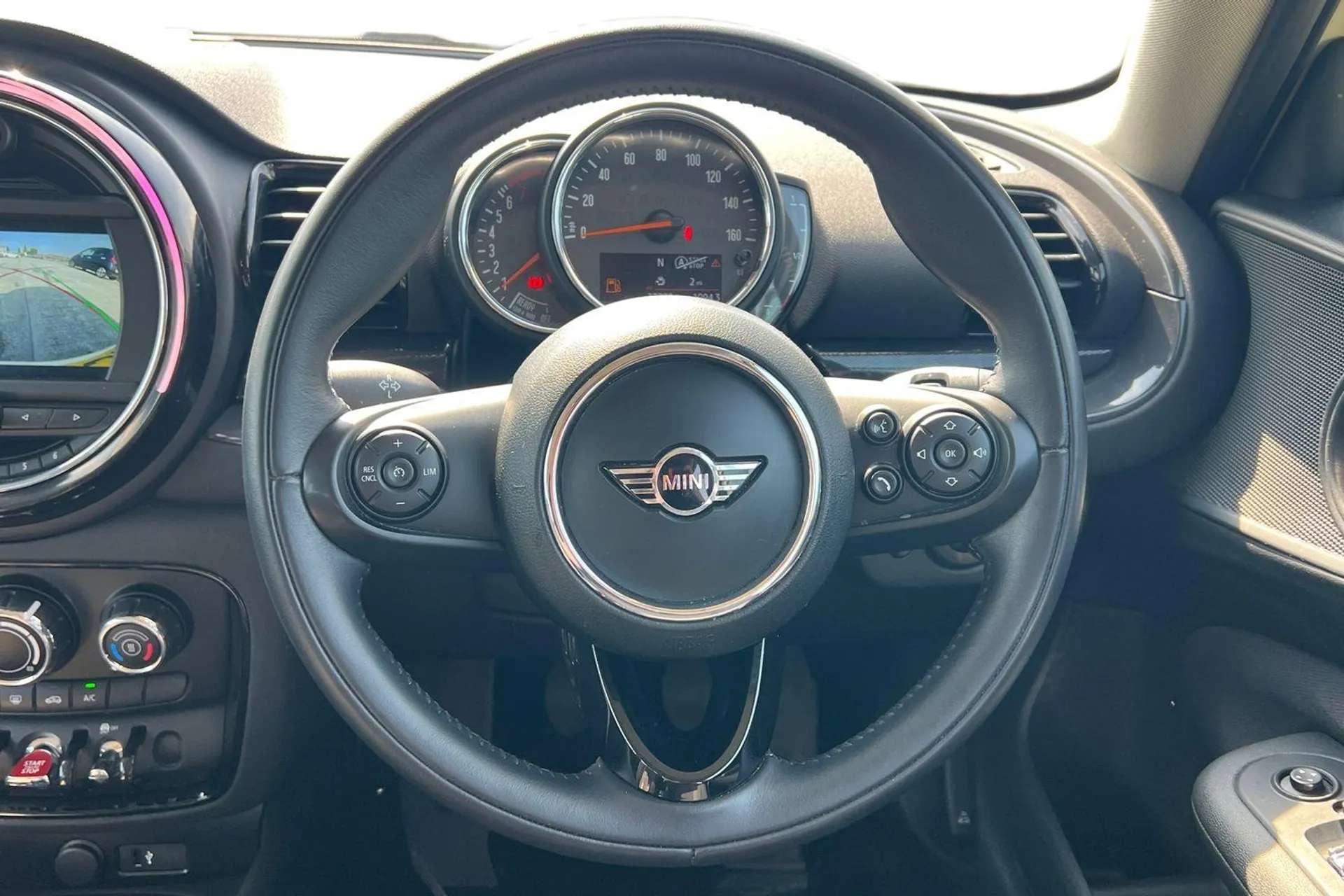 2018 MINI CLUBMAN 2018 MINI CLUBMAN