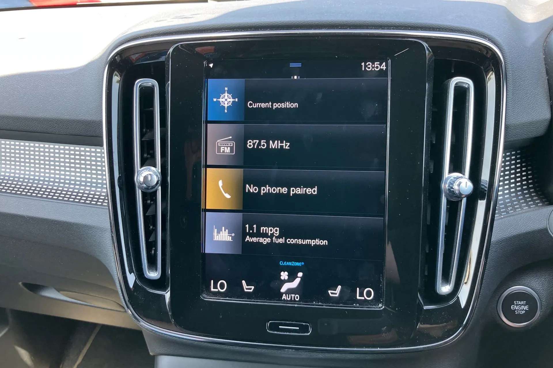 2021 VOLVO XC40 2021 VOLVO XC40