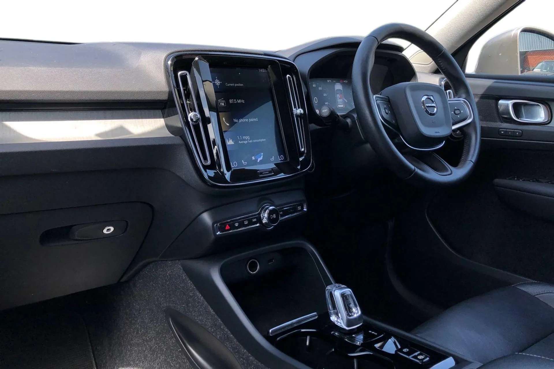 2020 VOLVO XC40 2020 VOLVO XC40