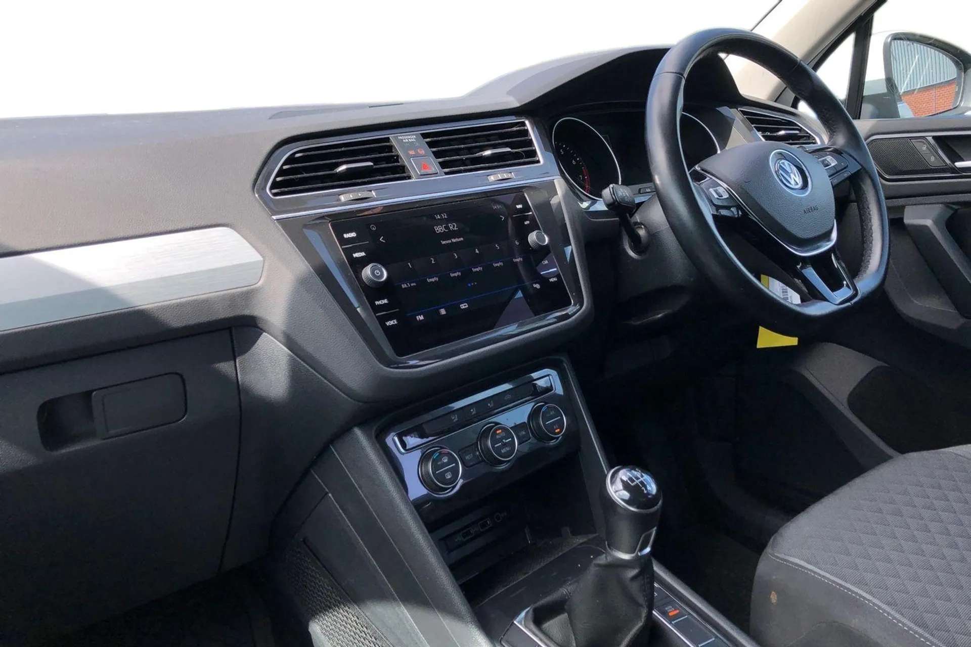 2018 VOLKSWAGEN TIGUAN 2018 VOLKSWAGEN TIGUAN
