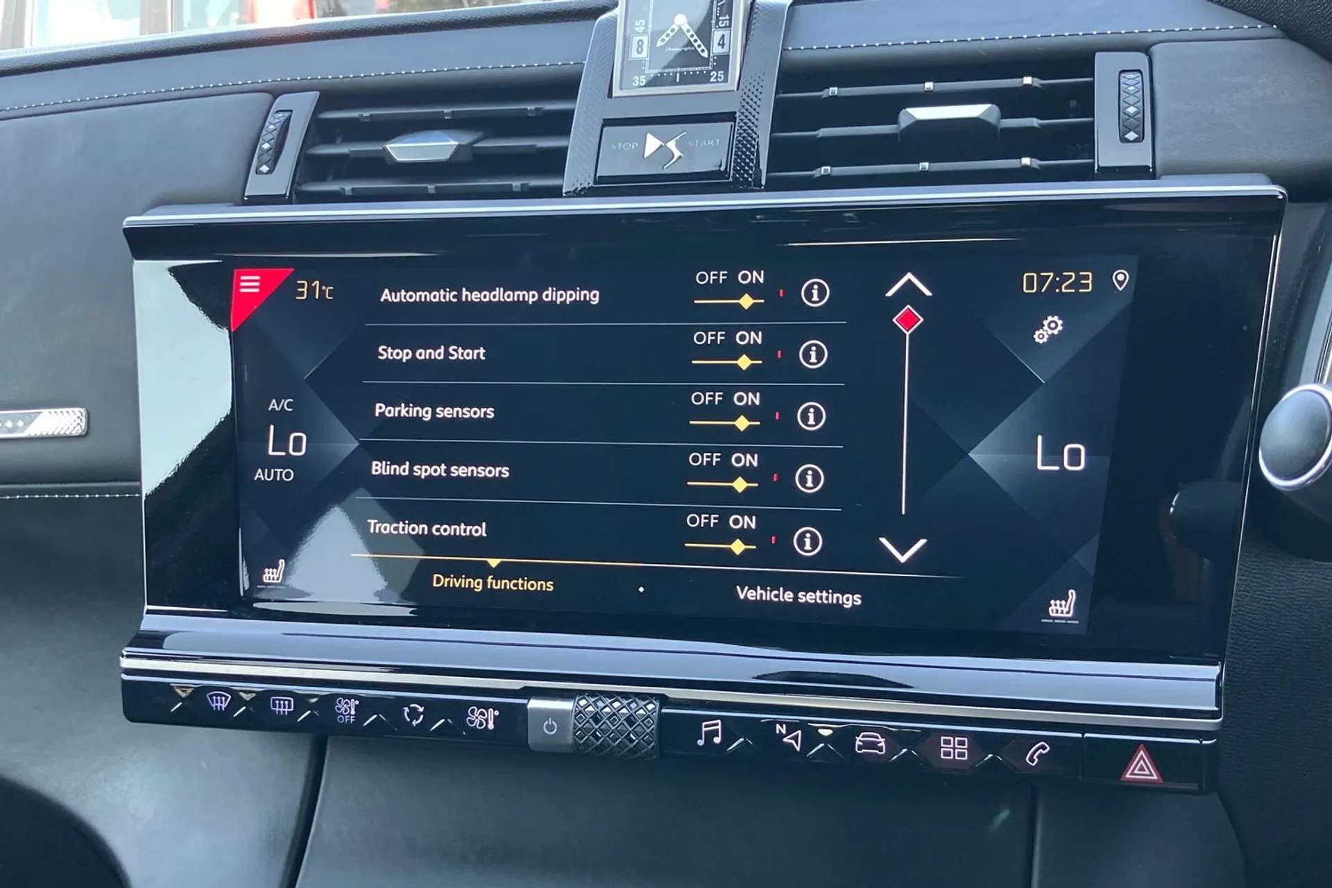 2019 DS DS7 CROSSBACK 2019 DS DS7 CROSSBACK
