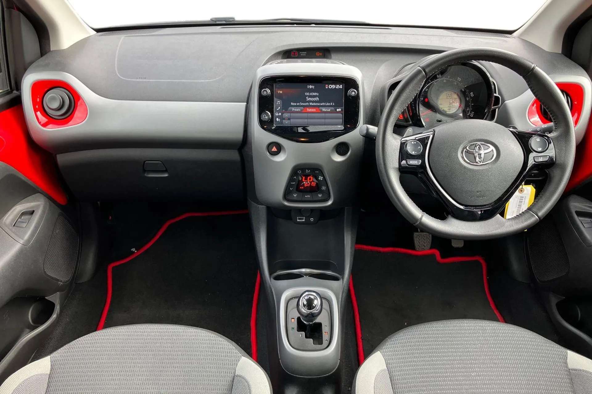 2021 TOYOTA AYGO 2021 TOYOTA AYGO