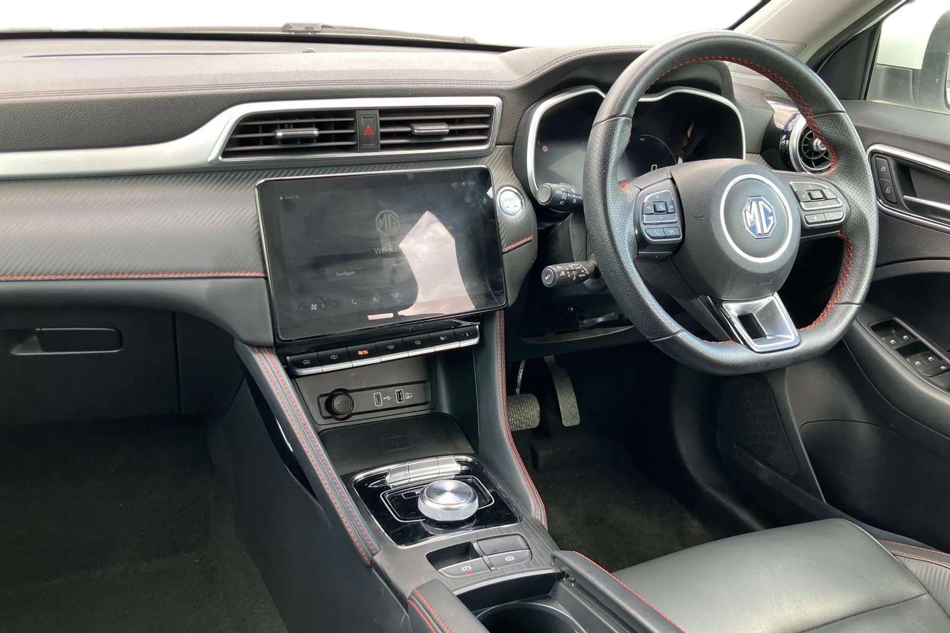 A 2023 MG MOTOR UK ZS 115kW Trophy EV Long Range 73kWh 5dr Auto [ Wireless Mobile Phone Charger , 360 degree parking camera , Rear parking sensors , 17" Propeller alloy whe A 2023 MG MOTOR UK ZS 115kW Trophy EV Long Range 73kWh 5dr Auto [ Wireless Mobile Phone Charger , 360 degree parking camera , Rear parking sensors , 17" Propeller alloy whe