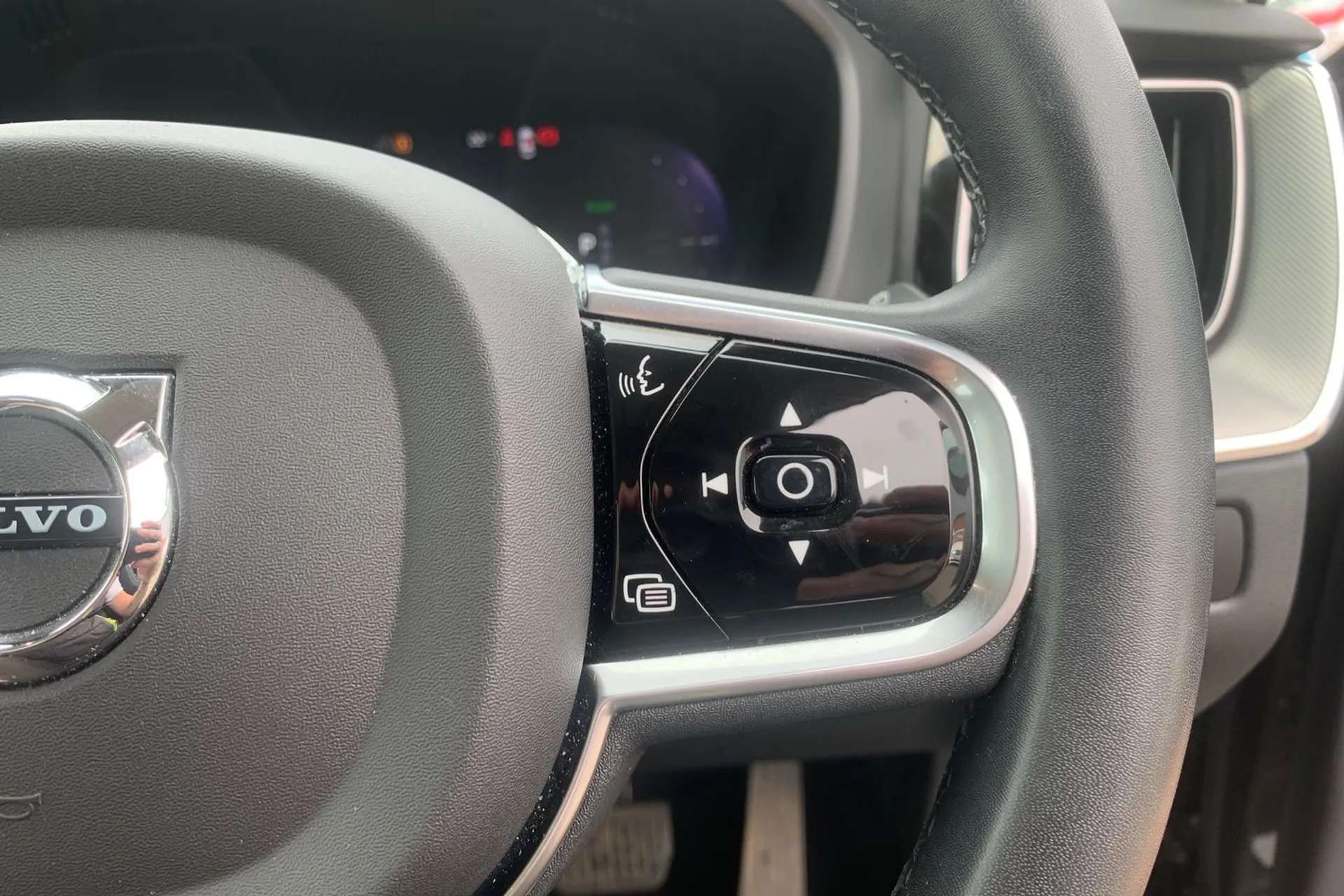 2023 VOLVO XC60 2023 VOLVO XC60
