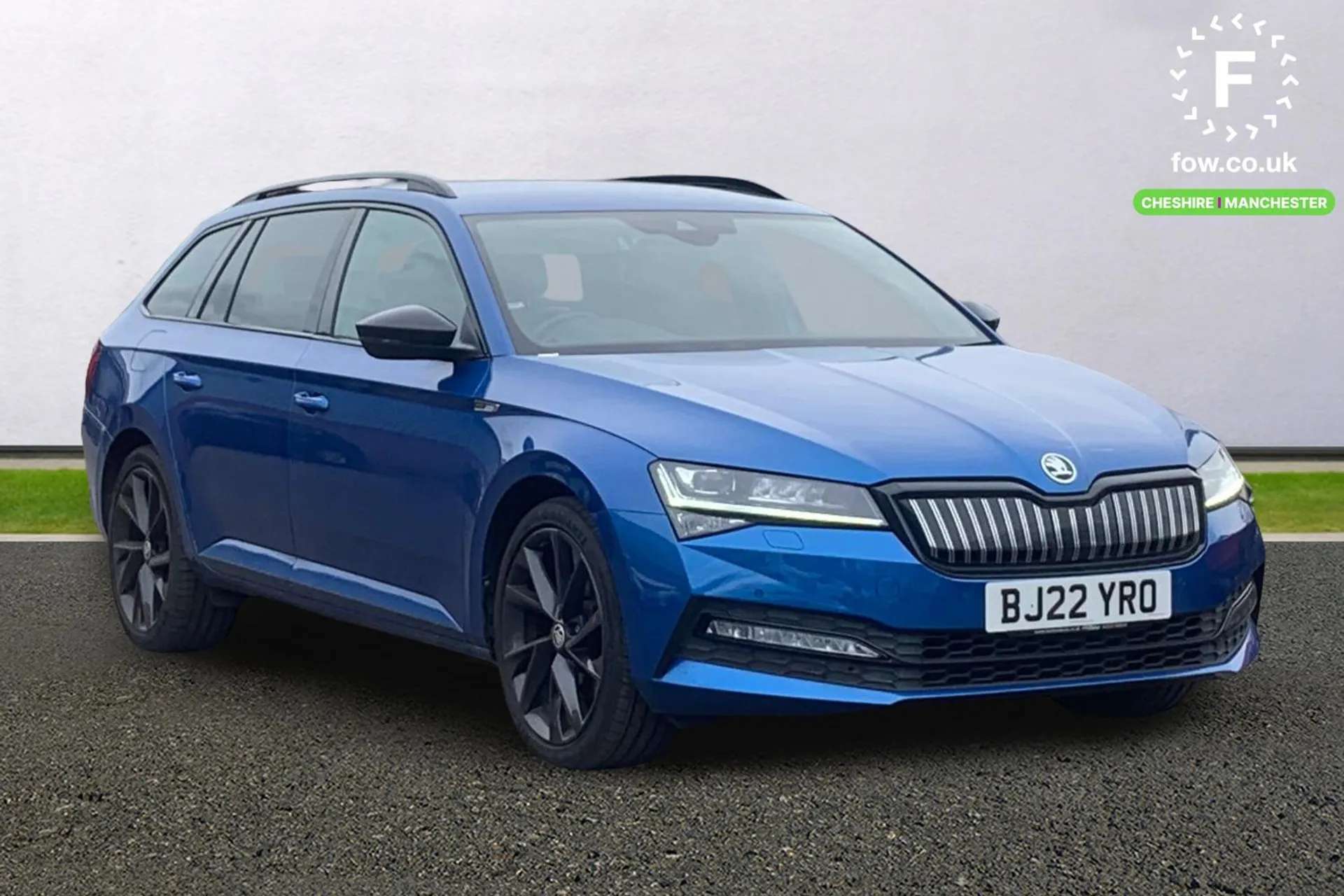 A 2022 SKODA SUPERB 1.4 TSI iV Sport Line Plus DSG 5dr [LED package plus - Superb, Front assist with pedestrian protection, Unique front grille with chrome-plated element A 2022 SKODA SUPERB 1.4 TSI iV Sport Line Plus DSG 5dr [LED package plus - Superb, Front assist with pedestrian protection, Unique front grille with chrome-plated element