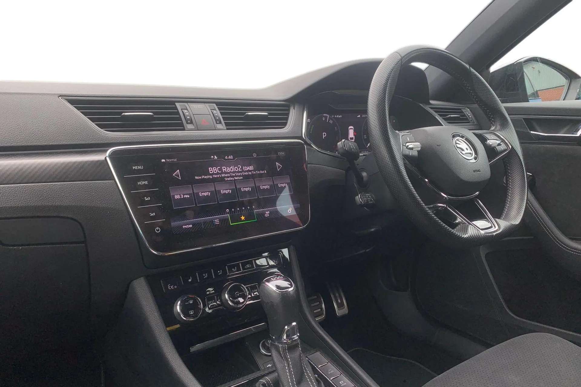 A 2022 SKODA SUPERB 1.4 TSI iV Sport Line Plus DSG 5dr [LED package plus - Superb, Front assist with pedestrian protection, Unique front grille with chrome-plated element A 2022 SKODA SUPERB 1.4 TSI iV Sport Line Plus DSG 5dr [LED package plus - Superb, Front assist with pedestrian protection, Unique front grille with chrome-plated element