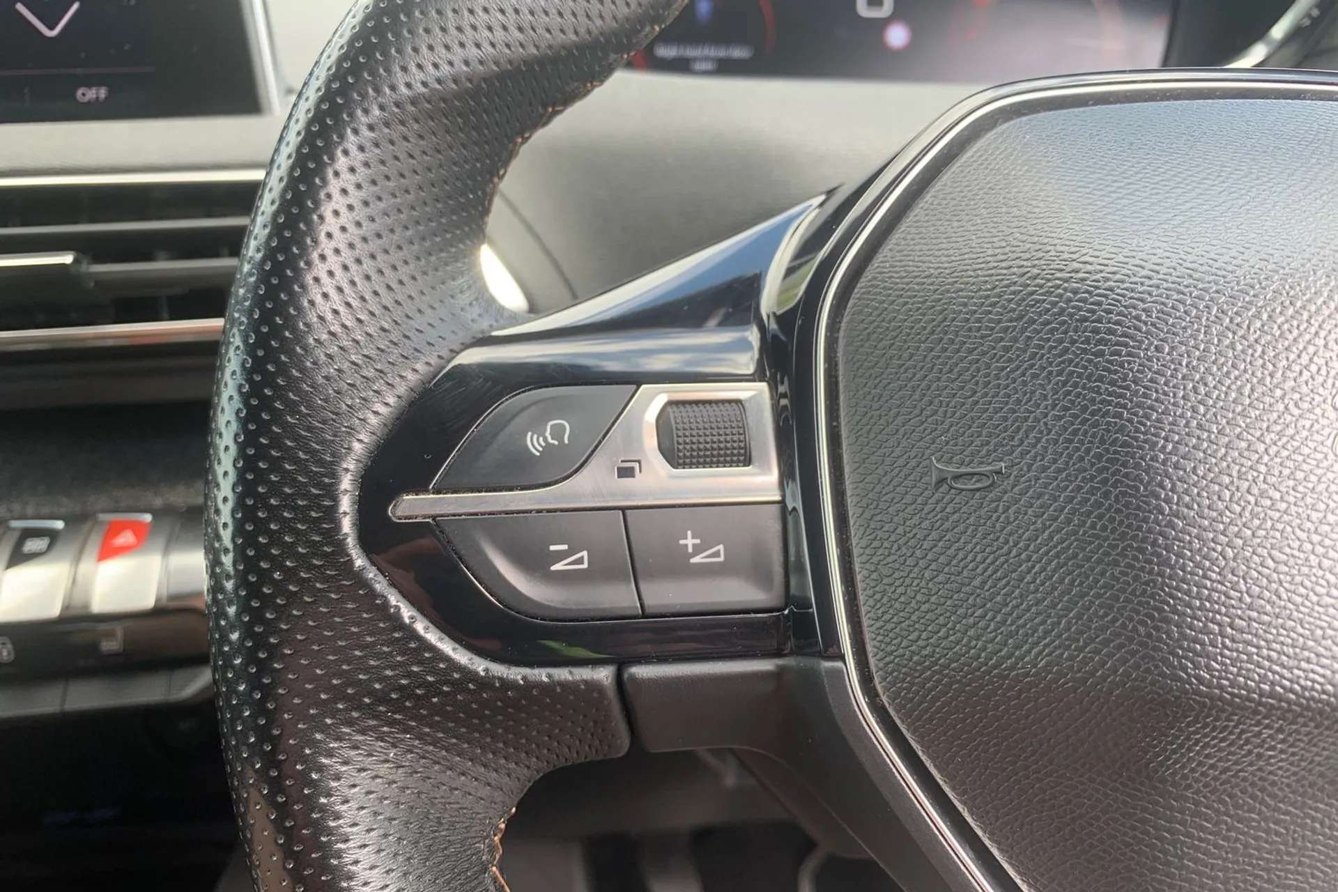 2018 PEUGEOT 3008 2018 PEUGEOT 3008
