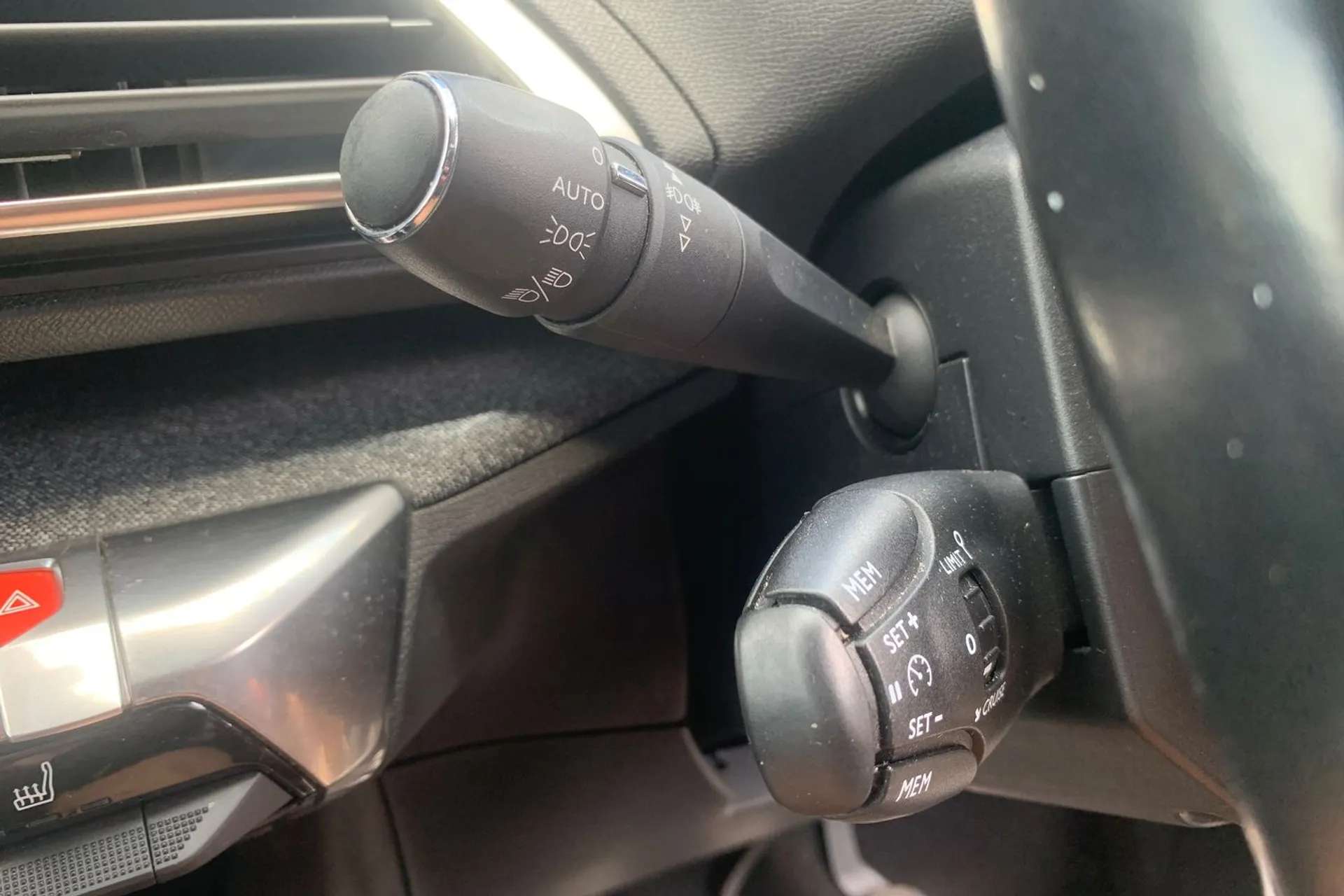 2018 PEUGEOT 3008 2018 PEUGEOT 3008