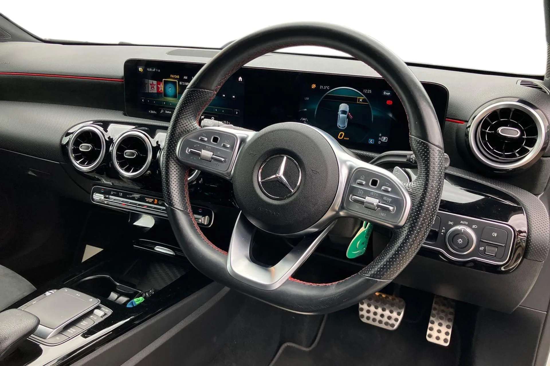 2021 MERCEDES-BENZ A CLASS 2021 MERCEDES-BENZ A CLASS