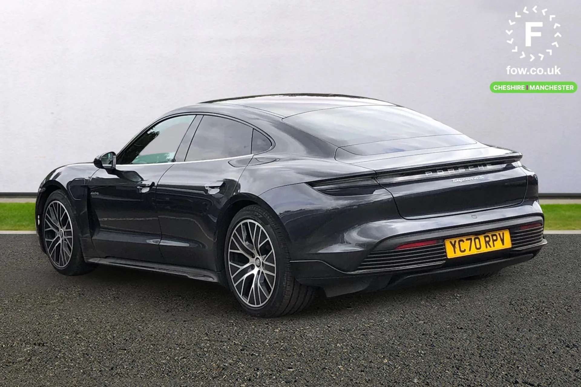 2020 PORSCHE TAYCAN 2020 PORSCHE TAYCAN