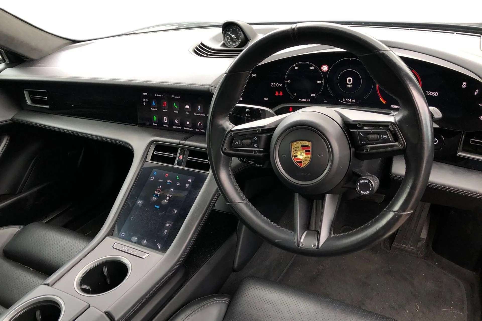 2020 PORSCHE TAYCAN 2020 PORSCHE TAYCAN