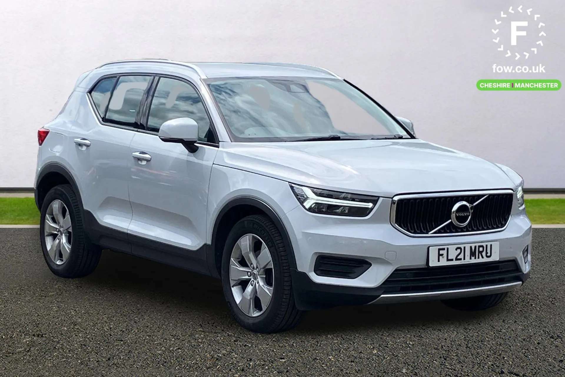 2021 VOLVO XC40 2021 VOLVO XC40