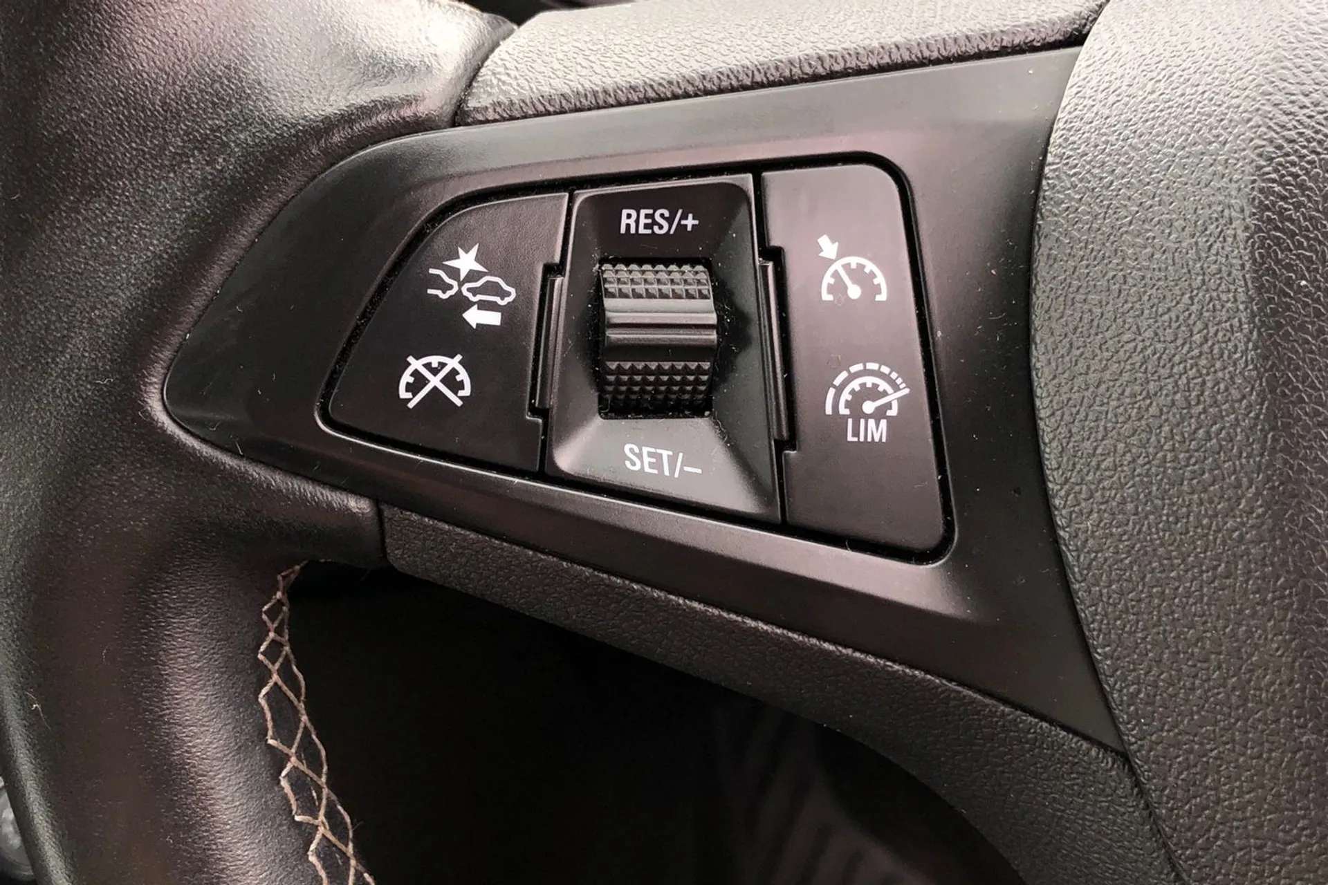2018 VAUXHALL ASTRA 2018 VAUXHALL ASTRA