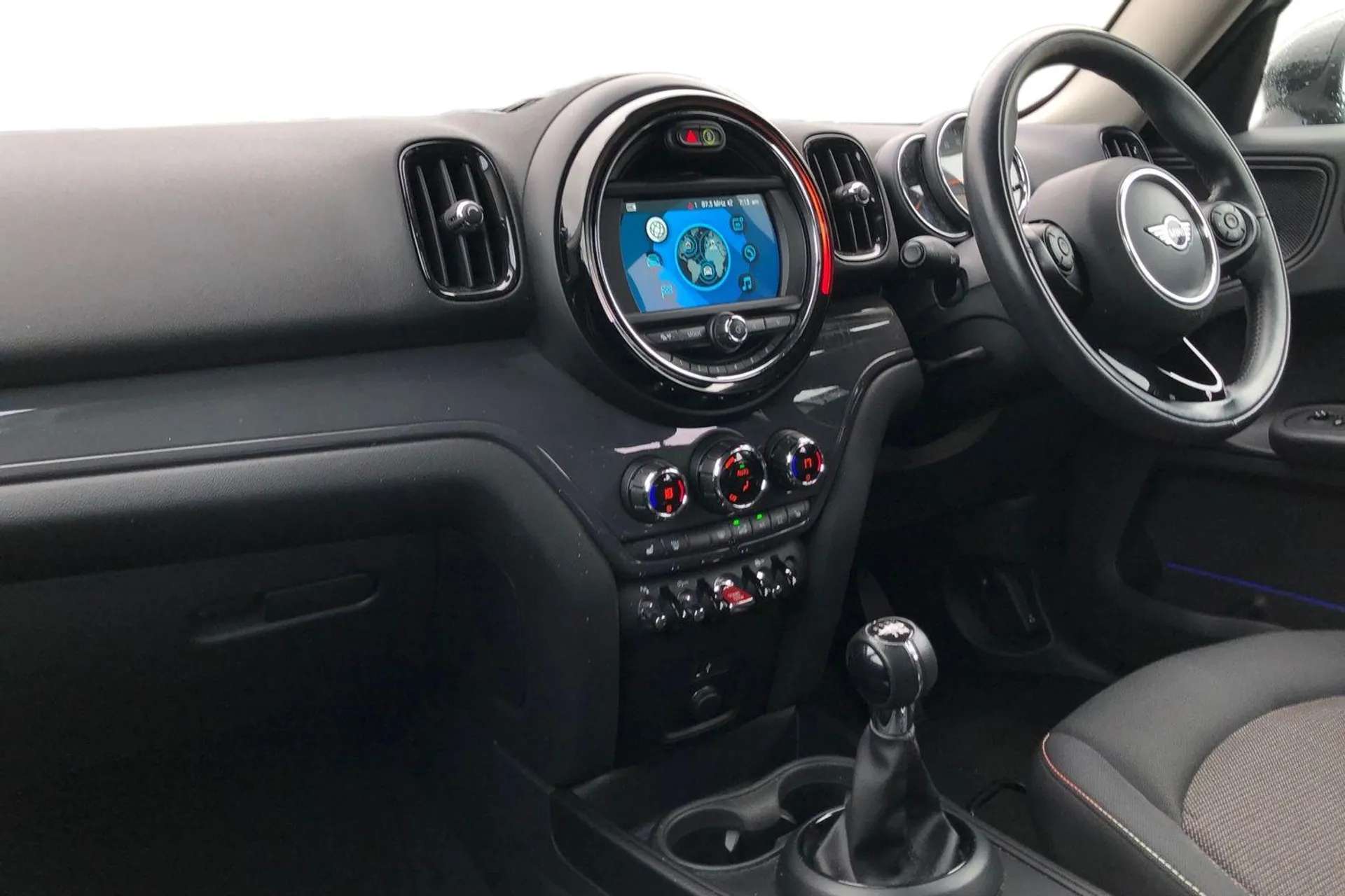 2018 MINI COUNTRYMAN 2018 MINI COUNTRYMAN