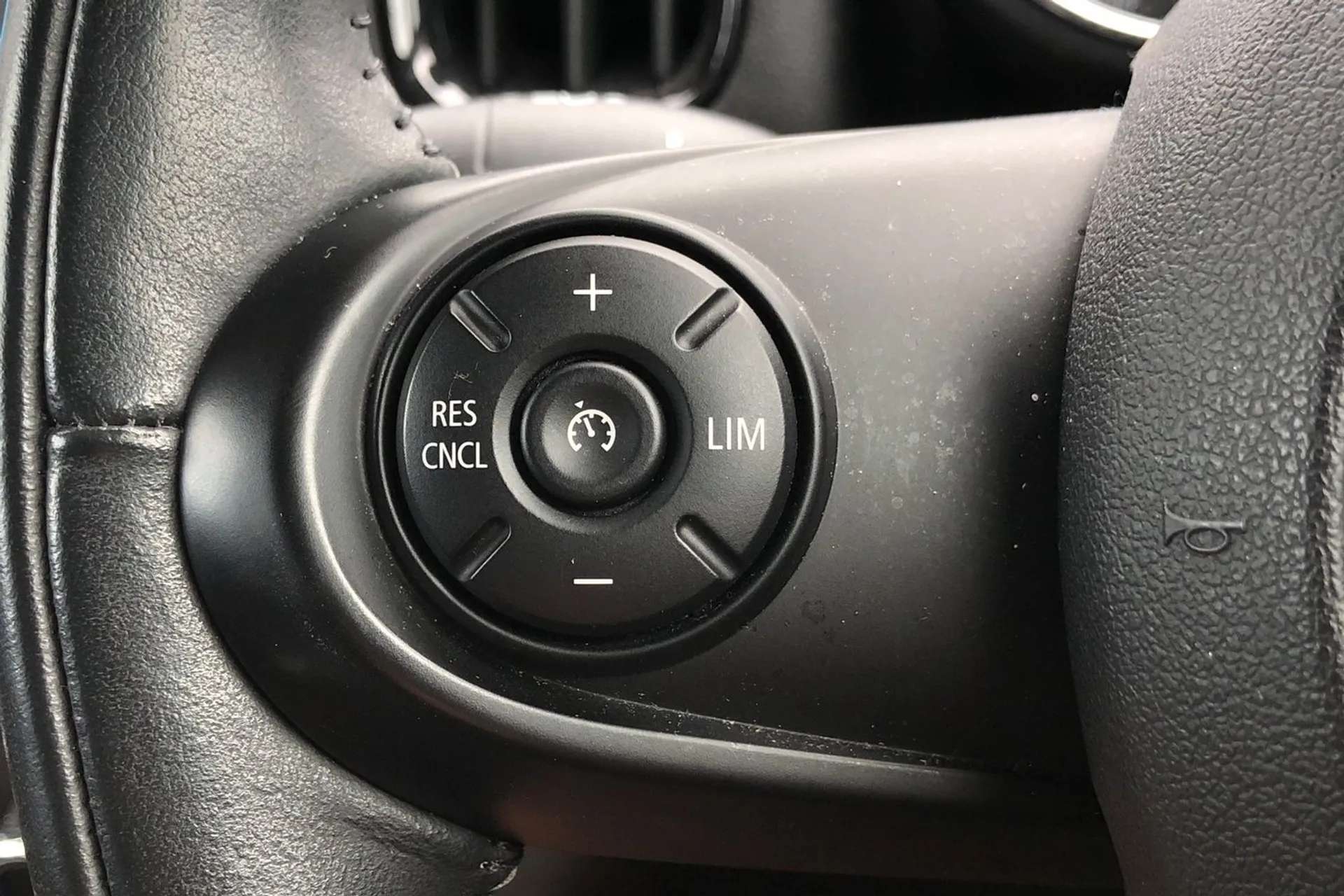 2018 MINI COUNTRYMAN 2018 MINI COUNTRYMAN