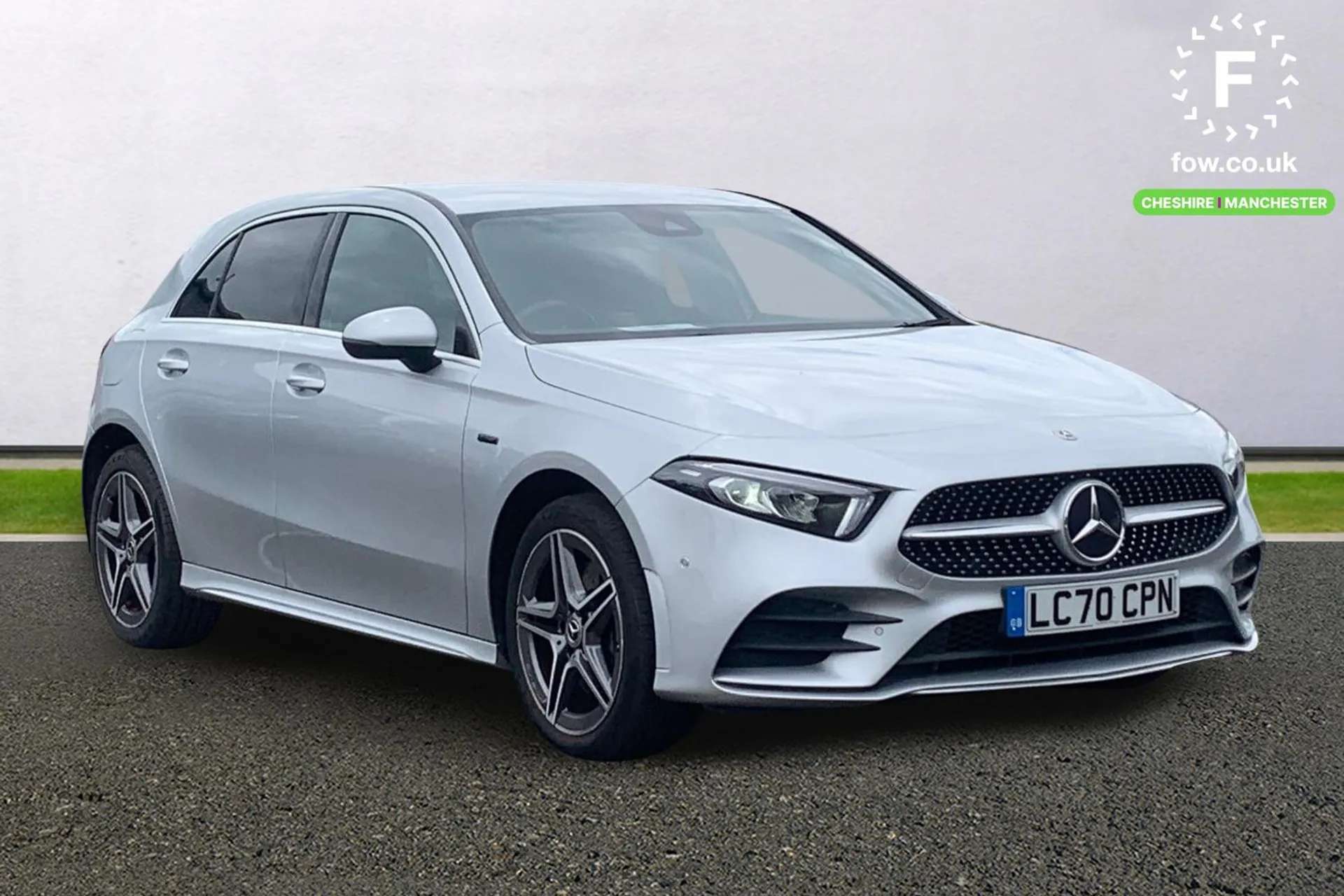 A 2020 MERCEDES-BENZ A CLASS A250e AMG Line Executive 5dr Auto [Active park assist with parktronic system, AMG bodystyling - Front apron with splitter in chrome, Two zone thermotr A 2020 MERCEDES-BENZ A CLASS A250e AMG Line Executive 5dr Auto [Active park assist with parktronic system, AMG bodystyling - Front apron with splitter in chrome, Two zone thermotr