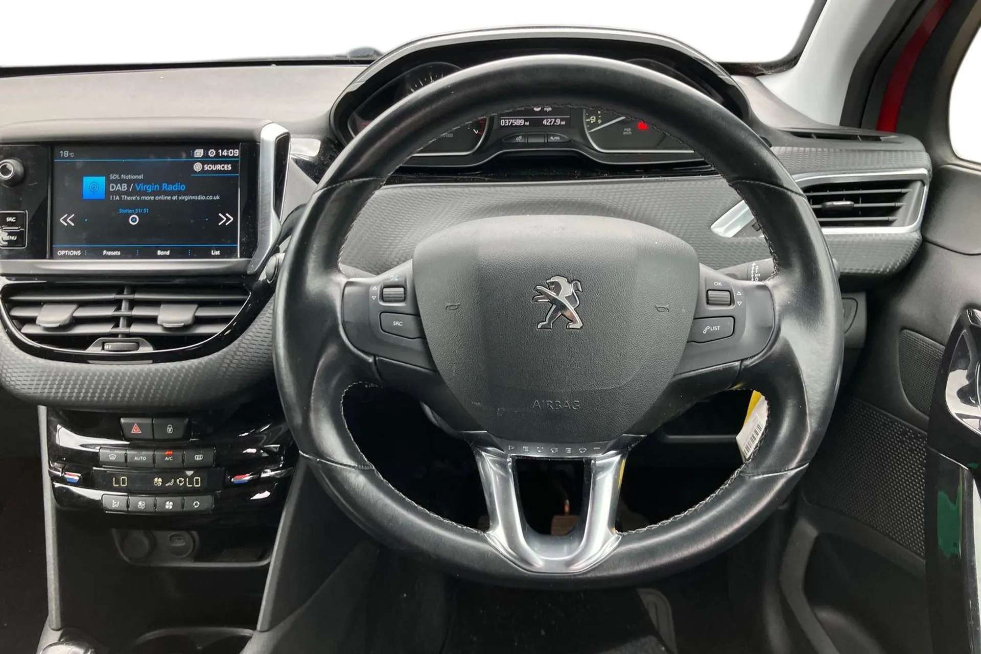 2019 PEUGEOT 208 2019 PEUGEOT 208