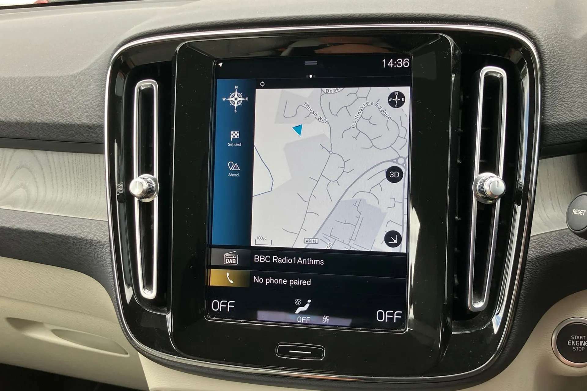 2021 VOLVO XC40 2021 VOLVO XC40