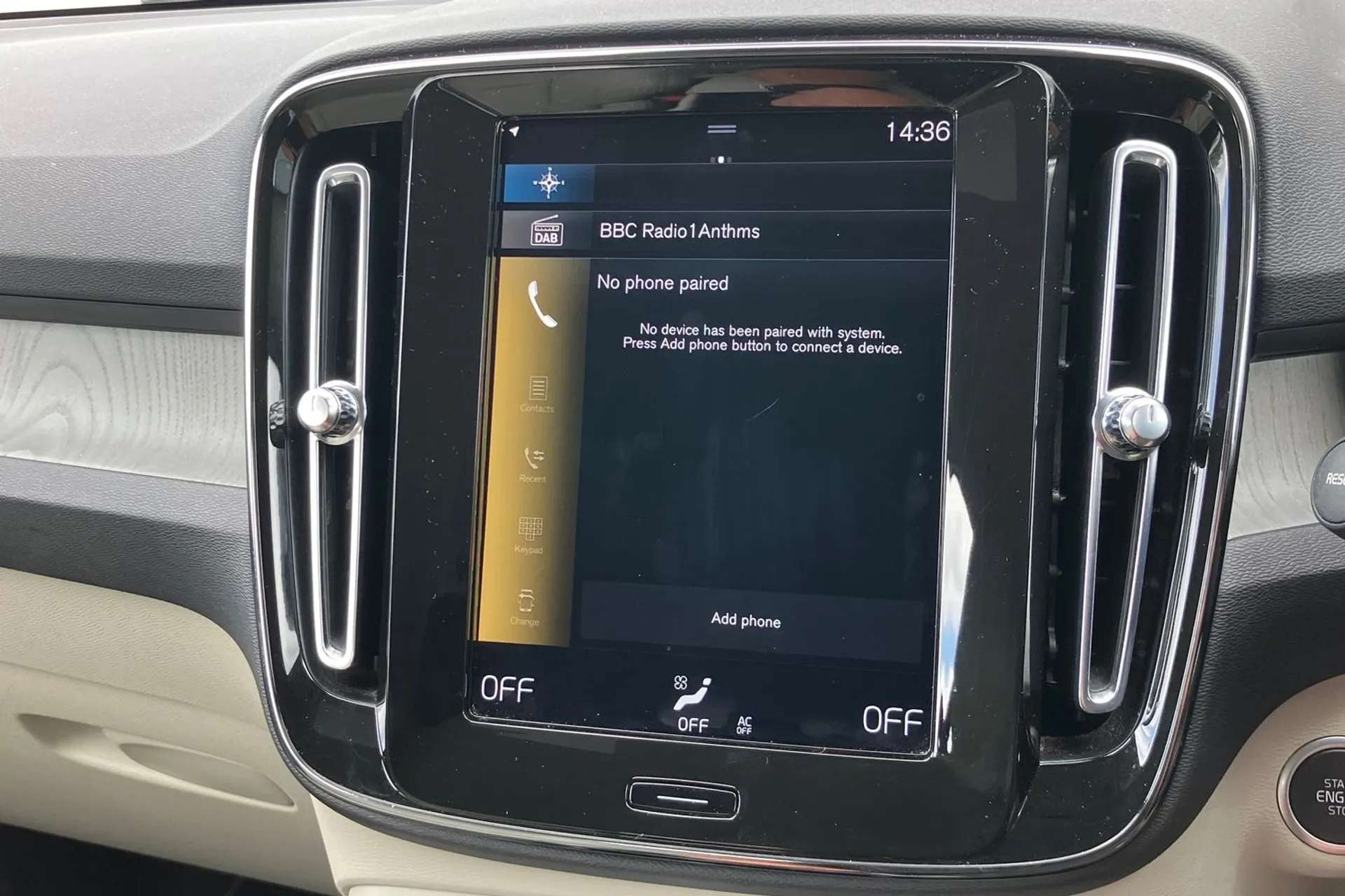 2021 VOLVO XC40 2021 VOLVO XC40