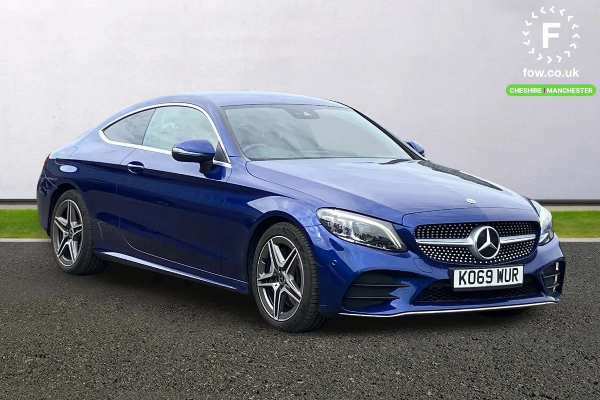 A 2020 MERCEDES-BENZ C CLASS C300 AMG Line Premium 2dr 9G-Tronic [ Reversing camera , Wireless charging , Active park assist with parktronic system , Mirror package , Seat comfort A 2020 MERCEDES-BENZ C CLASS C300 AMG Line Premium 2dr 9G-Tronic [ Reversing camera , Wireless charging , Active park assist with parktronic system , Mirror package , Seat comfort