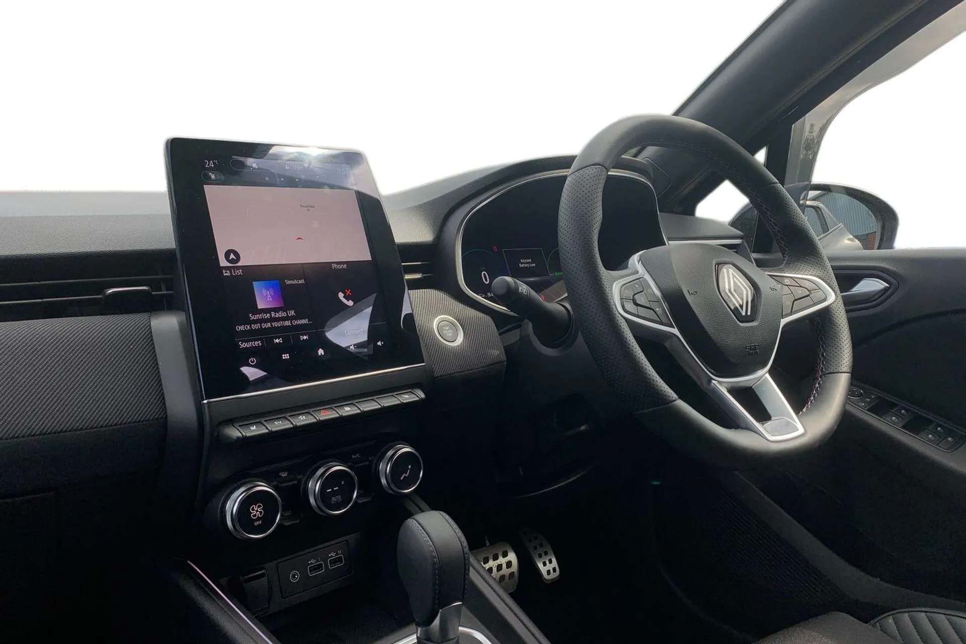 2024 RENAULT CLIO 2024 RENAULT CLIO