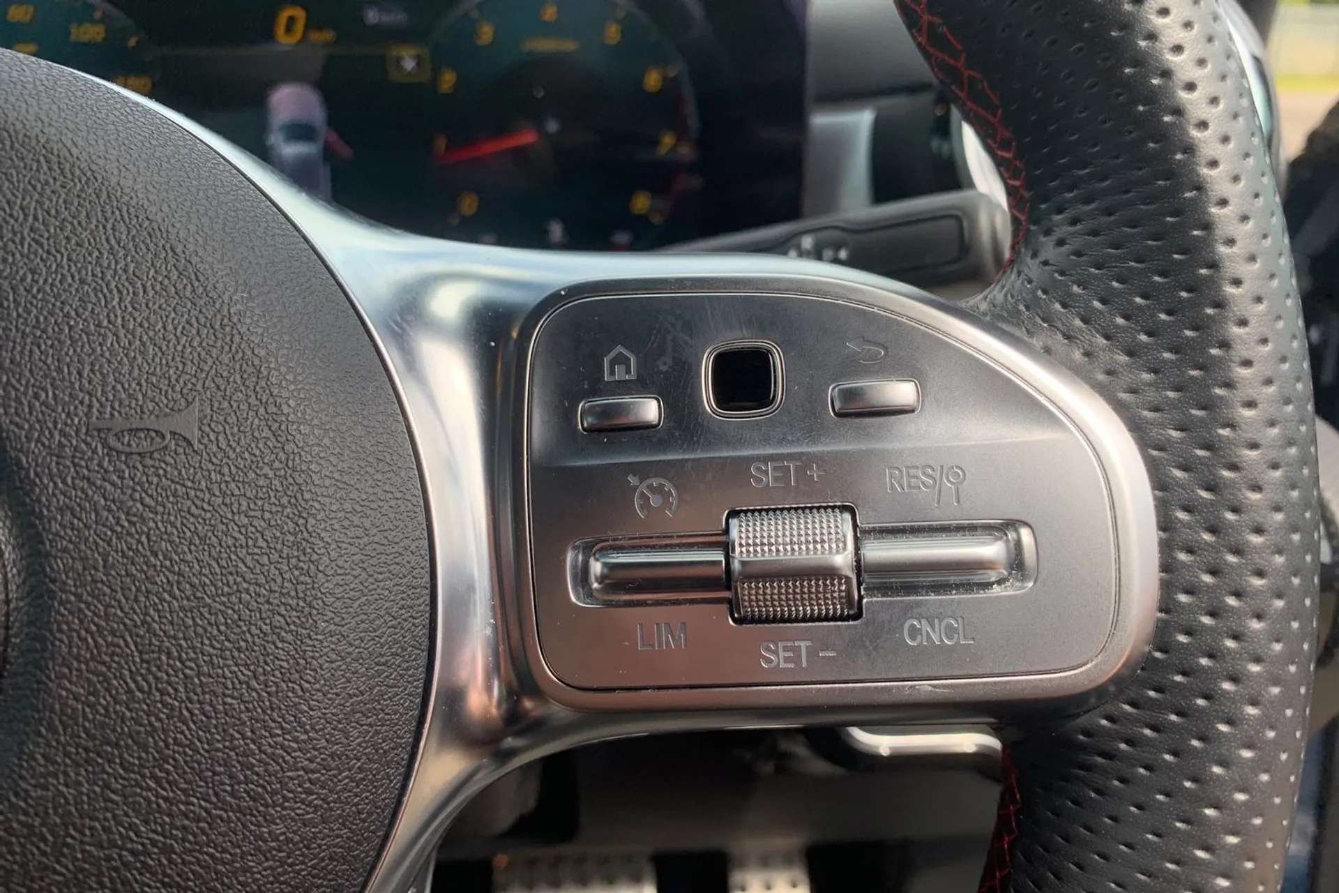 2020 MERCEDES-BENZ A CLASS 2020 MERCEDES-BENZ A CLASS