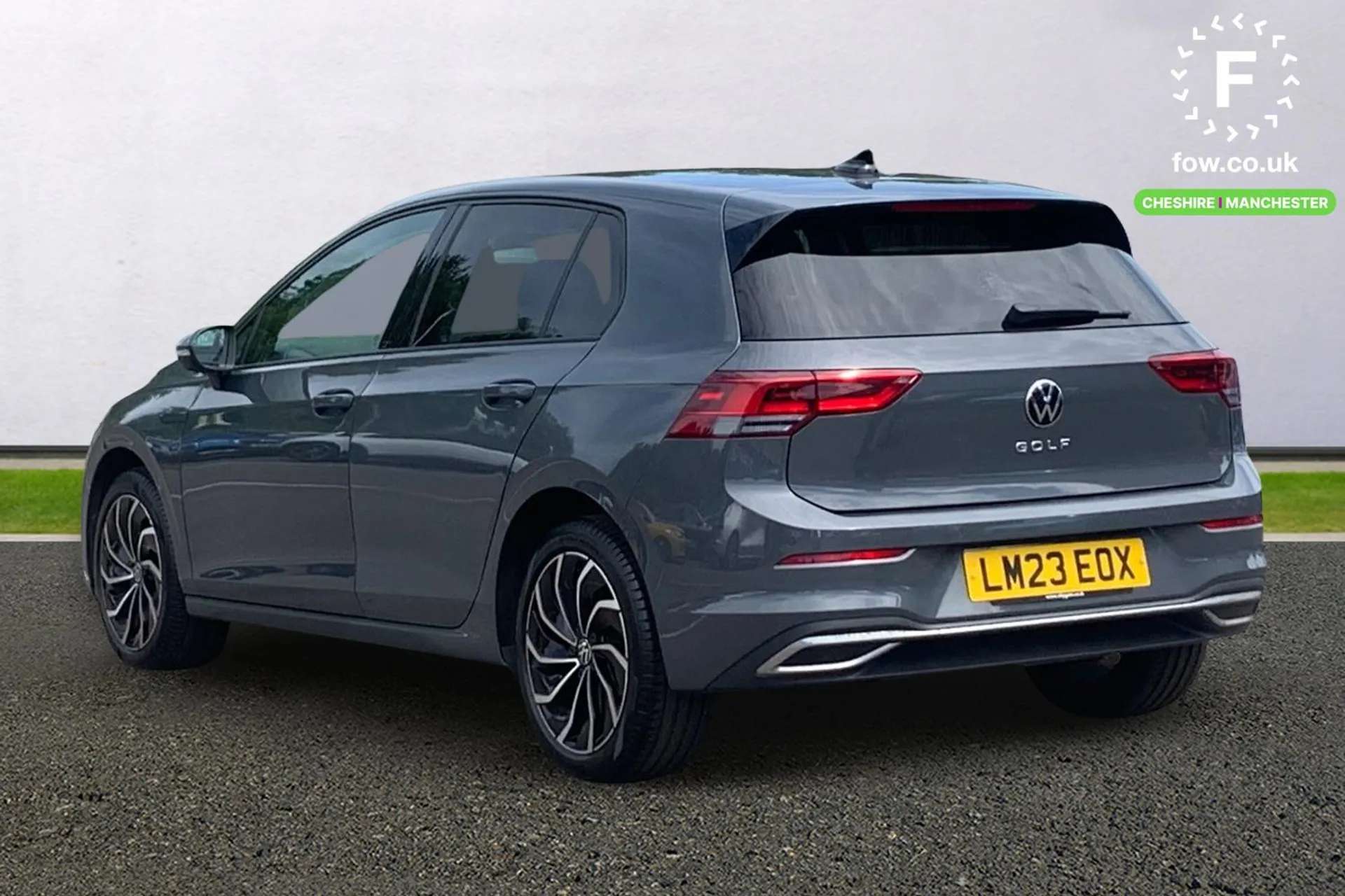A 2023 VOLKSWAGEN GOLF 1.5 TSI Style Edition 5dr [ Front and rear ultrasonic parking sensors, audible with audio volume reduction when activated + optical parking display vi A 2023 VOLKSWAGEN GOLF 1.5 TSI Style Edition 5dr [ Front and rear ultrasonic parking sensors, audible with audio volume reduction when activated + optical parking display vi