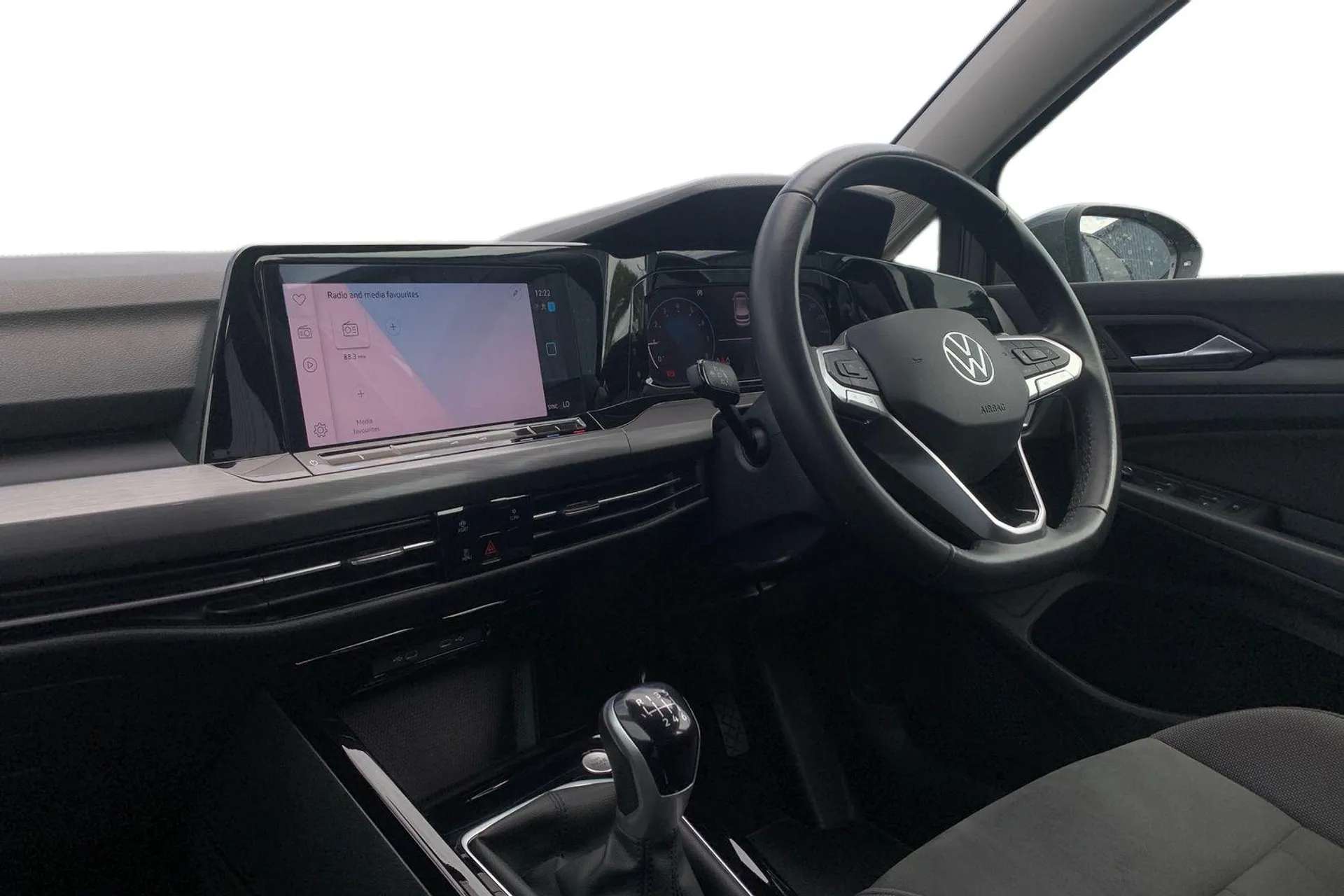 A 2023 VOLKSWAGEN GOLF 1.5 TSI Style Edition 5dr [ Front and rear ultrasonic parking sensors, audible with audio volume reduction when activated + optical parking display vi A 2023 VOLKSWAGEN GOLF 1.5 TSI Style Edition 5dr [ Front and rear ultrasonic parking sensors, audible with audio volume reduction when activated + optical parking display vi
