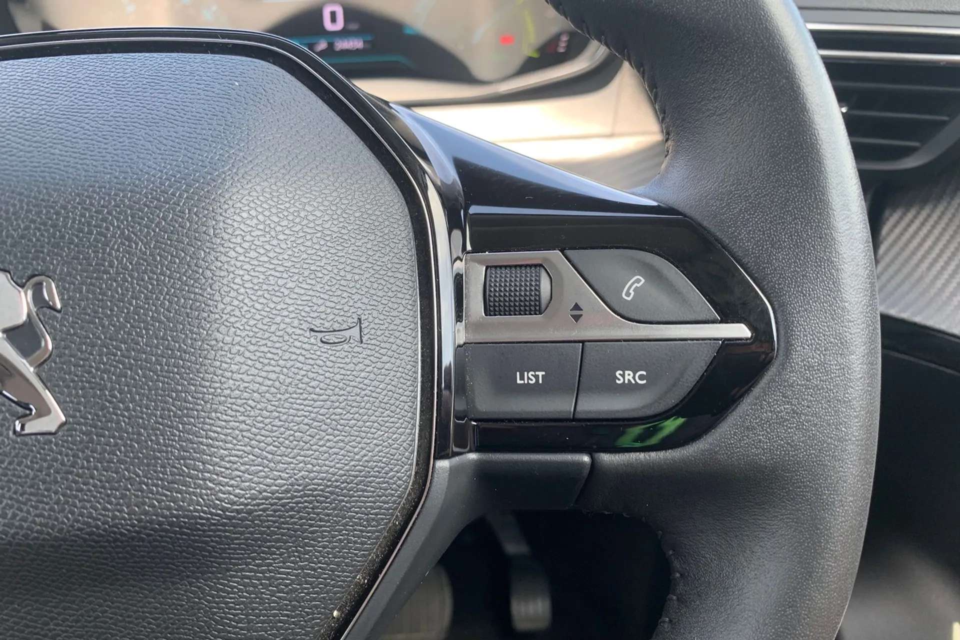 2022 PEUGEOT 2008 2022 PEUGEOT 2008