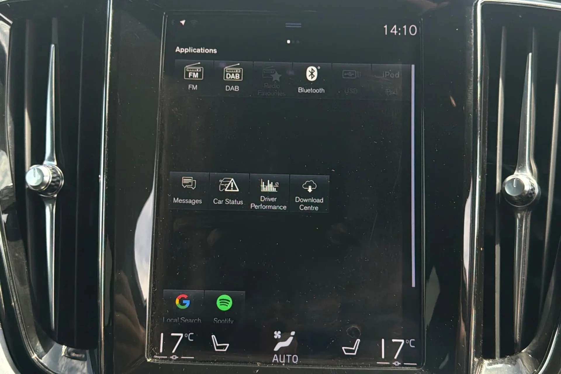 2022 VOLVO V60 2022 VOLVO V60