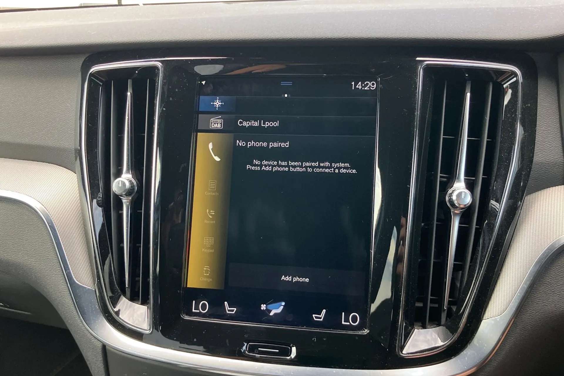 2020 VOLVO V60 2020 VOLVO V60