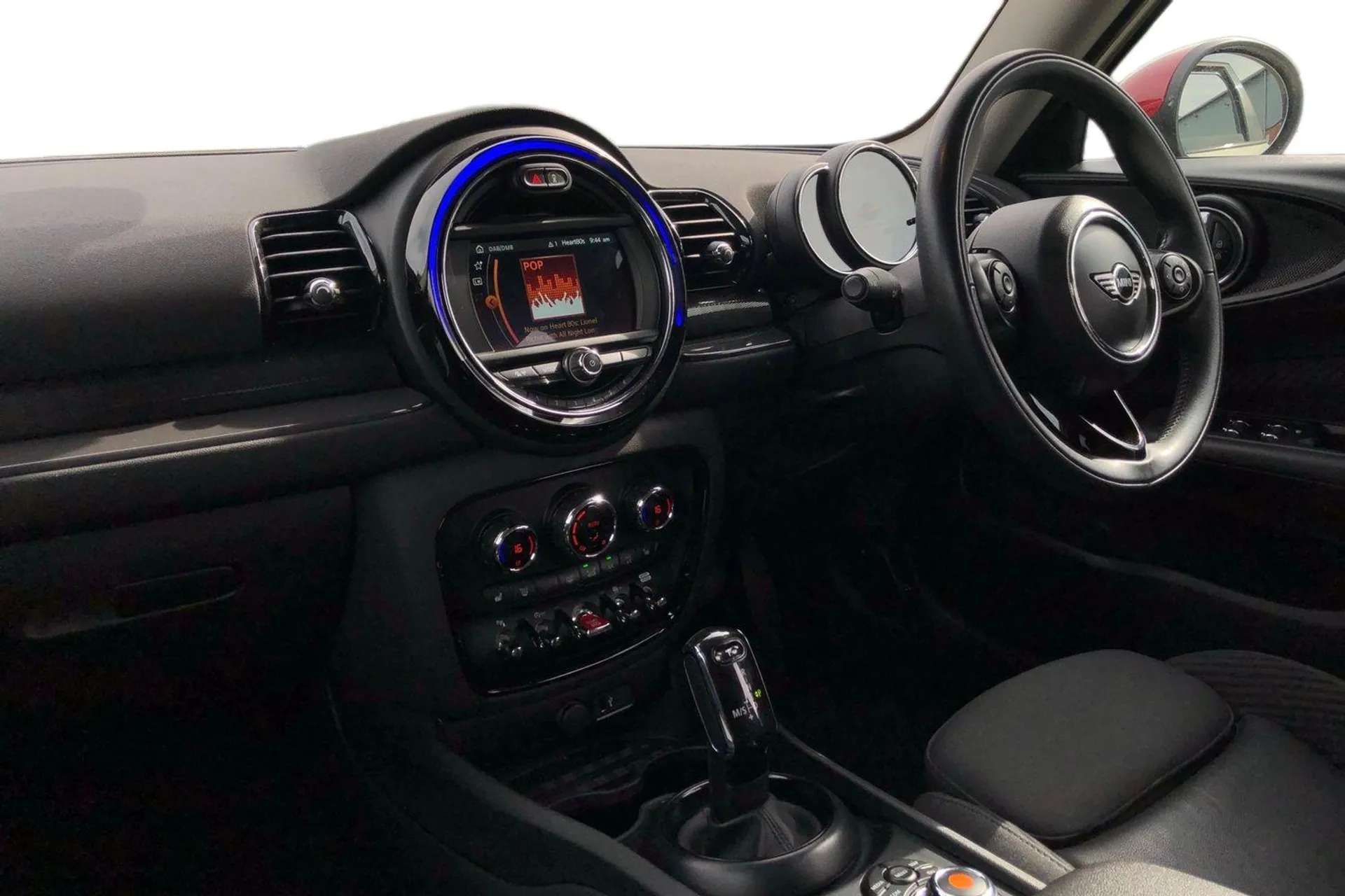 2018 MINI CLUBMAN 2018 MINI CLUBMAN