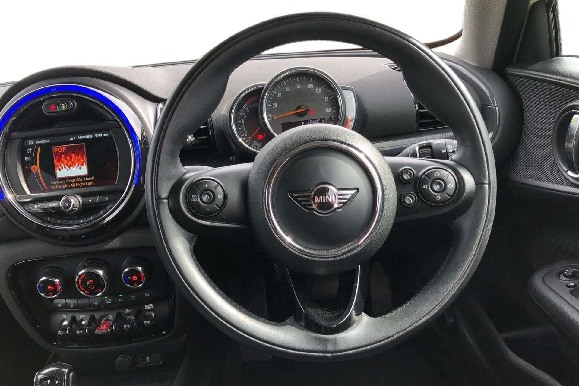2018 MINI CLUBMAN 2018 MINI CLUBMAN